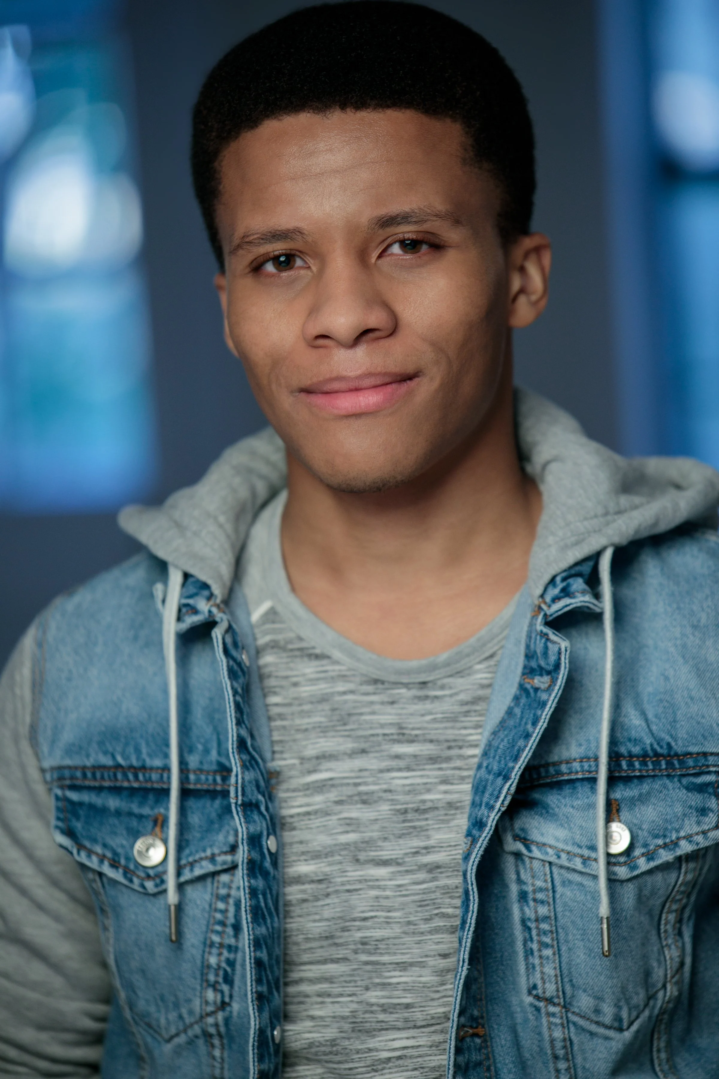 EVAN PHILLIPS HEADSHOT.jpg