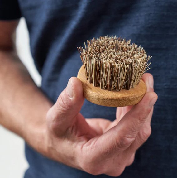 Pot & Pan Scrub Brush — Eco Maniac Company