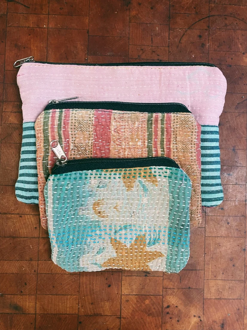 Kantha Zipper Purse 1.webp