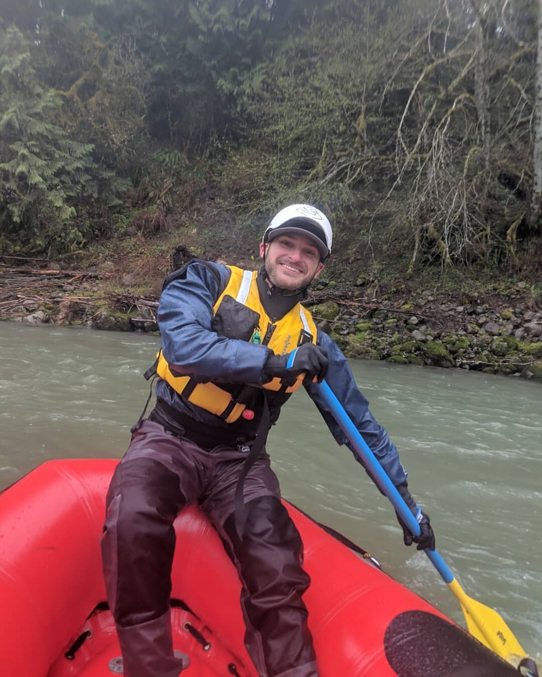 Fantastic (rainy) day on the Snoqualmie River! Had a mini guides/trainees/informed passengers only trip today! Gonna get wet by the waves anyway, a little rain won't hurt us!
.
.
.
#Boeing #sotar #rivertime #lovewhereyoulive #exploreoutdoors #whitewa