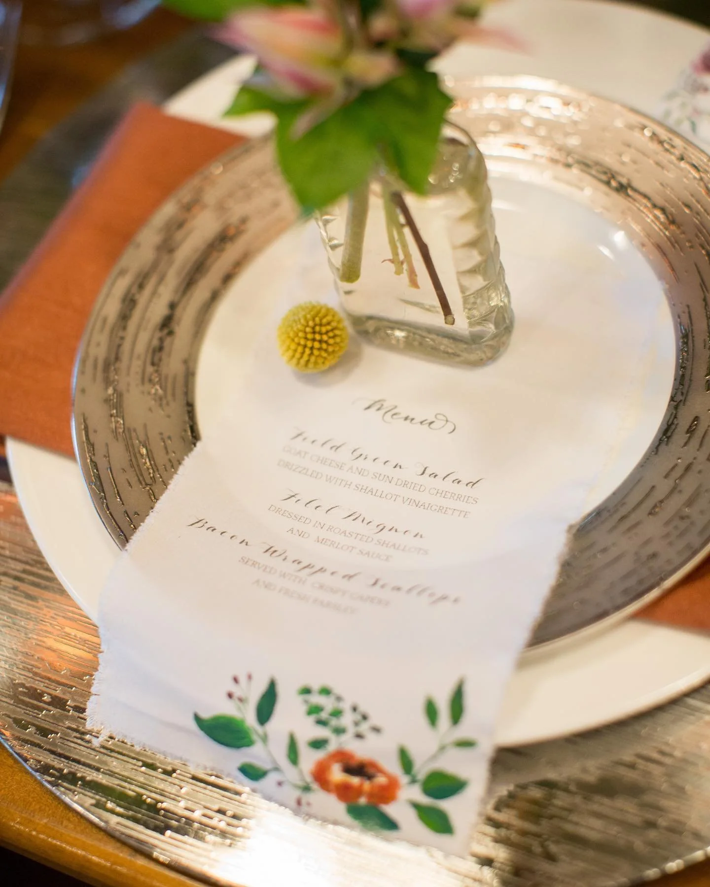 Unique custom menus printed on fabric, adorned with hand-applied acrylic floral illustrations. 💐

Elevate your wedding reception with these one-of-a-kind menus, meticulously crafted to captivate your guests with their intricate details and personali