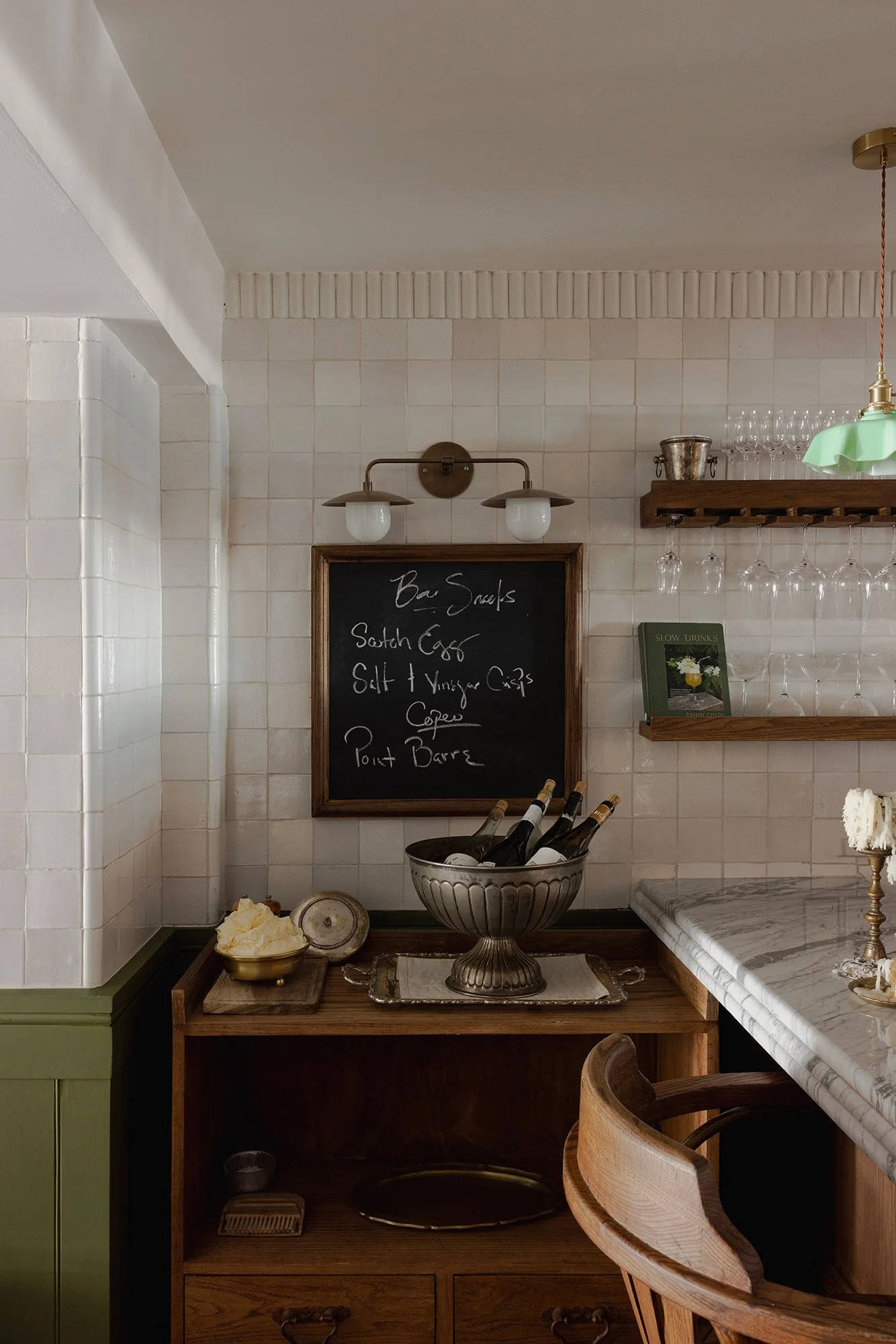 08_web-the-lamb_service-station-2k.jpg