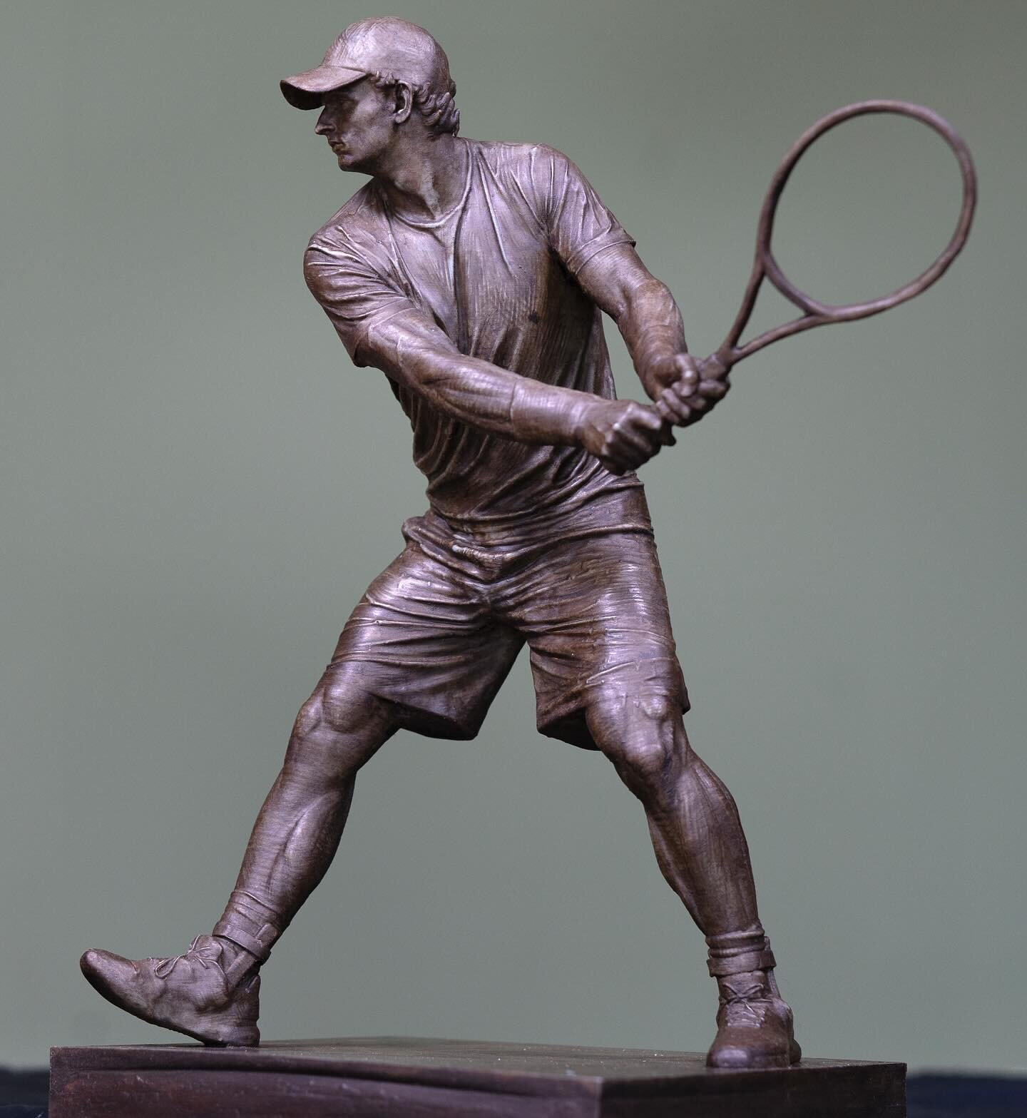 Still a lot of &ldquo;Life in the old dog yet!&rdquo; 

#wimbledon #andymurray #sculpture