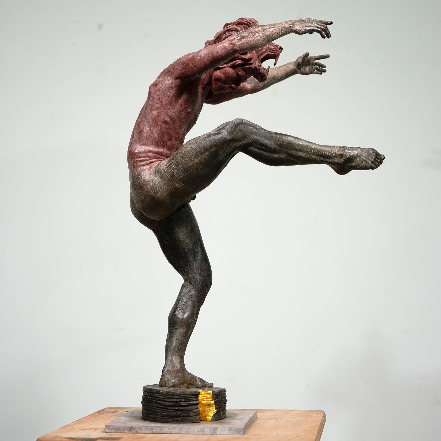 Solstice of Leo

#sculptureart #bronze