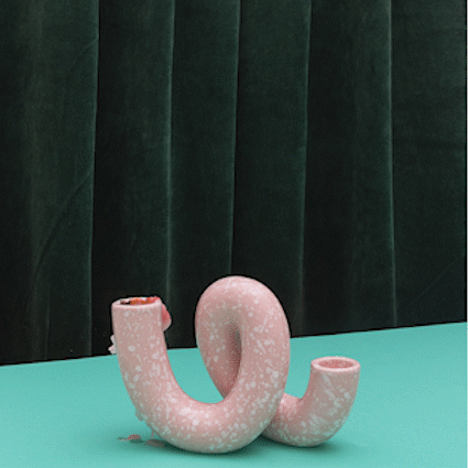 HAY 1x1 435 25fps.gif