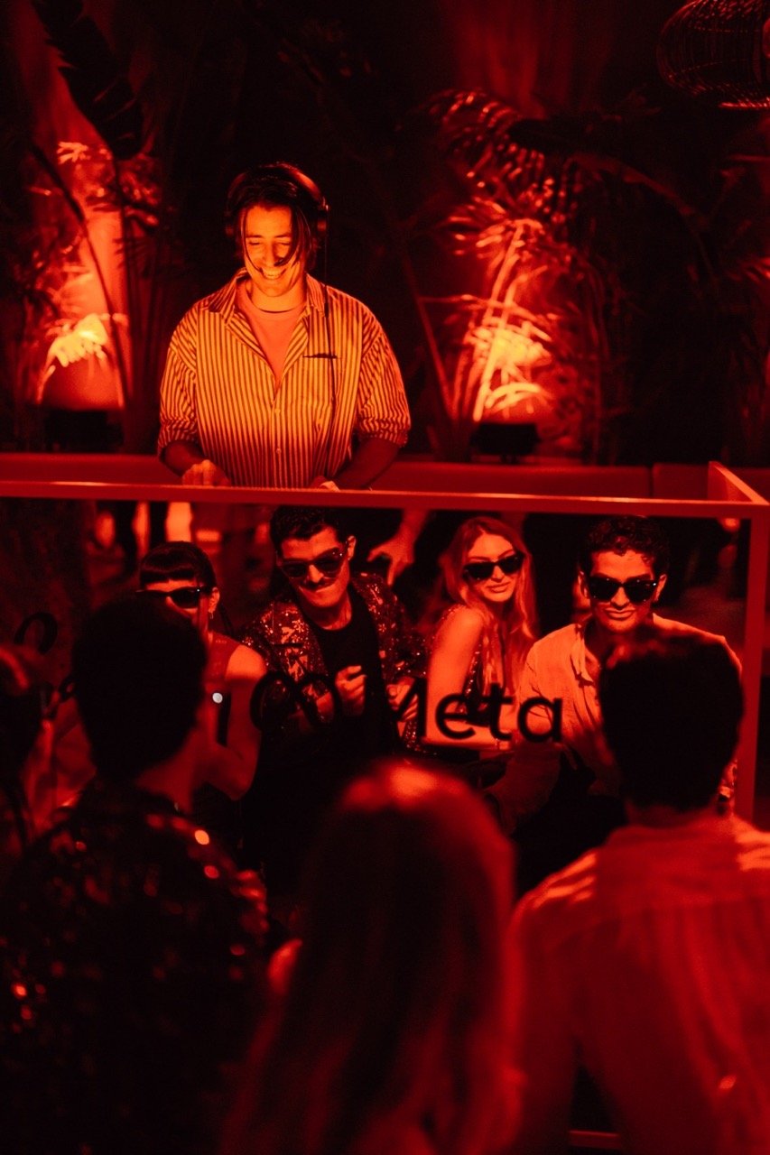 Ray-Ban Meta Glasses Launch in the UAE
