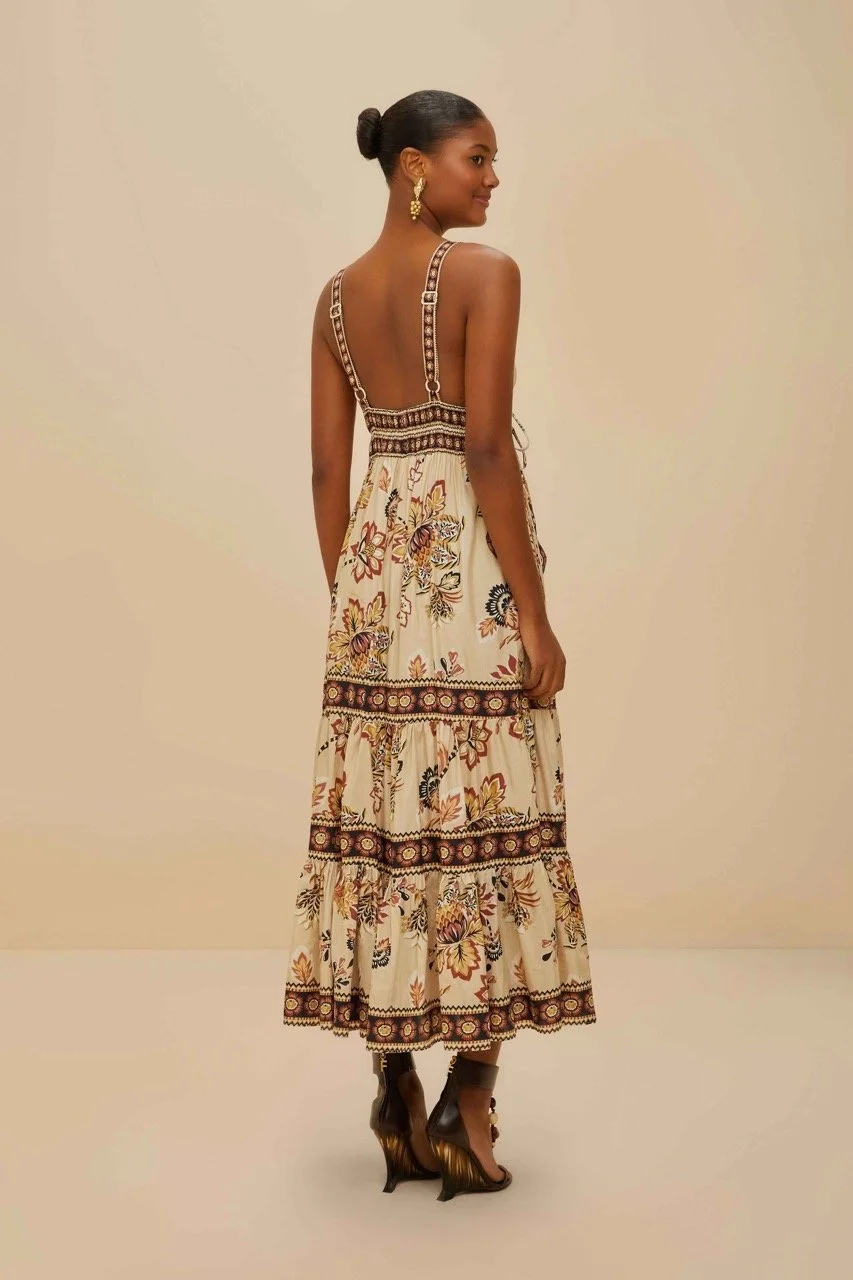 cake-the-mag-farm-riio-brings-vacation-dressing-into-everyday-life-8.jpeg
