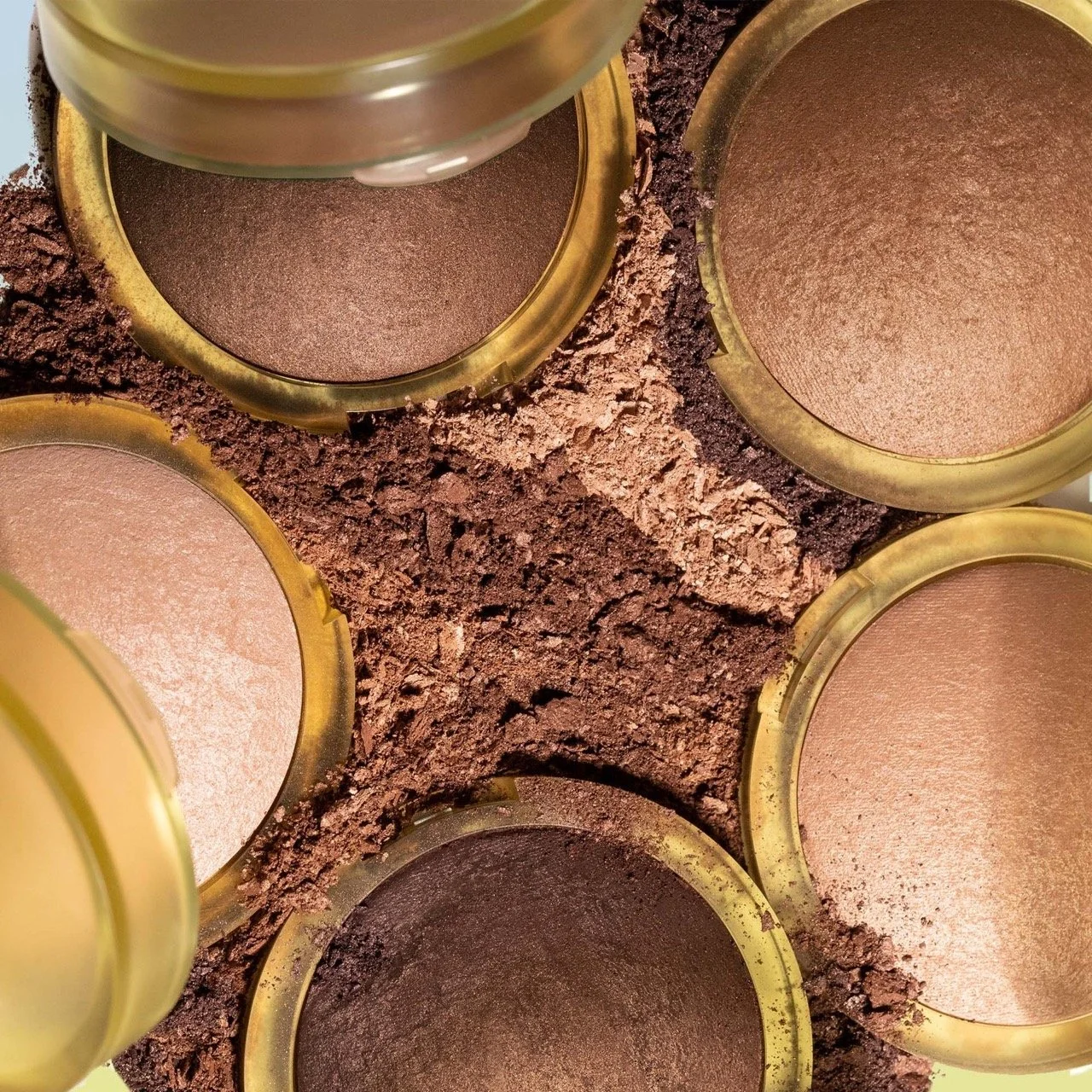 Bronzers You Need in Your Makeup Bag