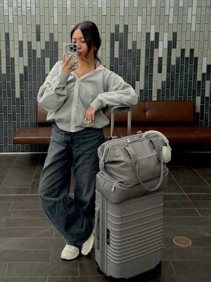 A Christmas Wishlist for the Off-Duty, Put-Together Woman