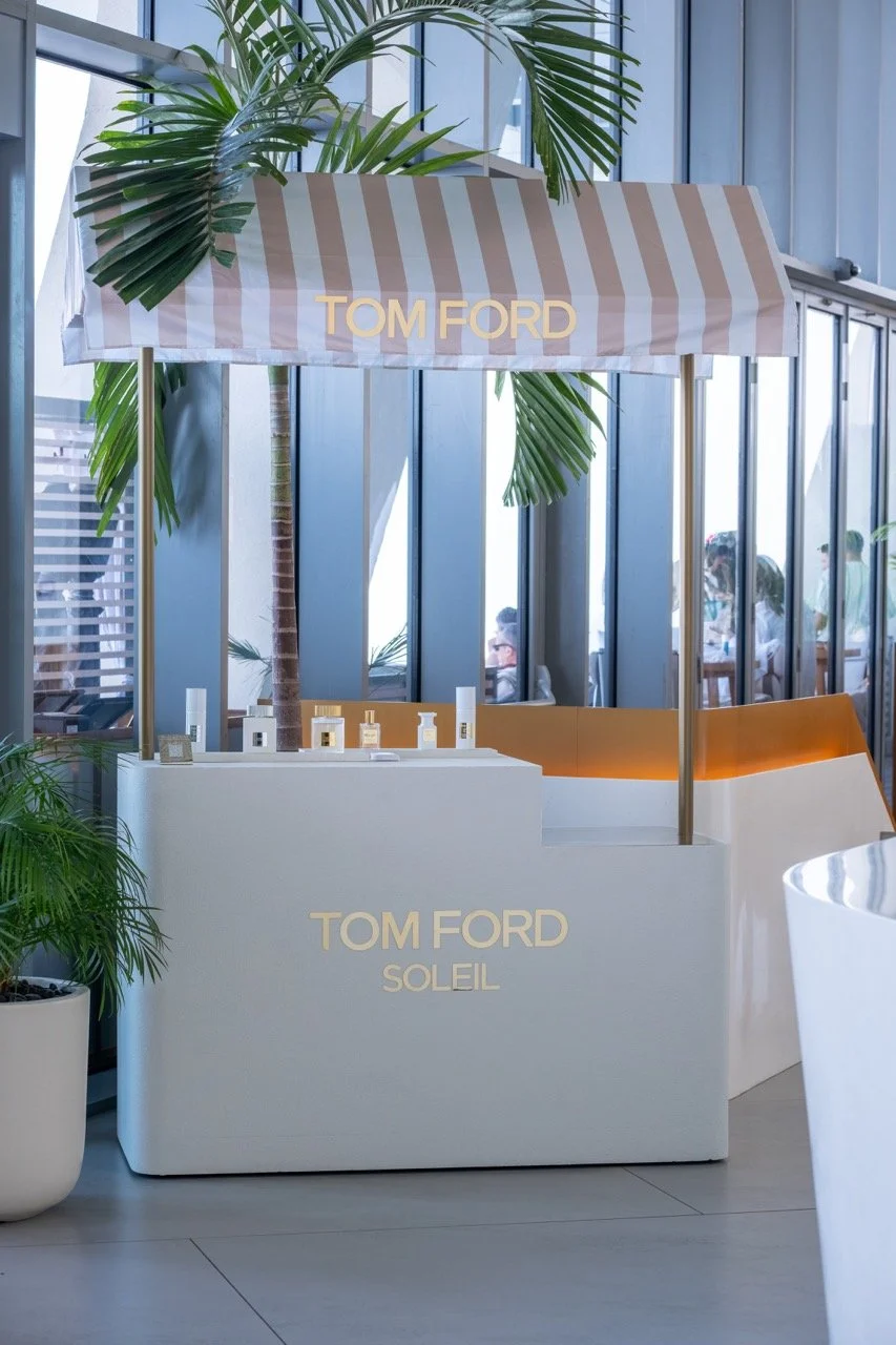 cake-the-mag-tom-ford-beauty-has-taken-over-dubais-aura-skypool-6.jpeg