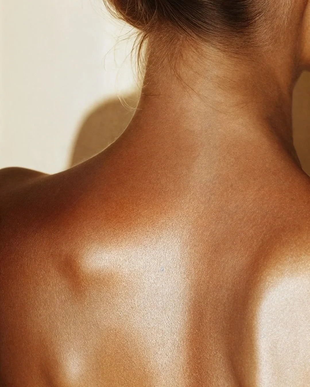 Everything You Need to Master the Lightweight Summer Glow