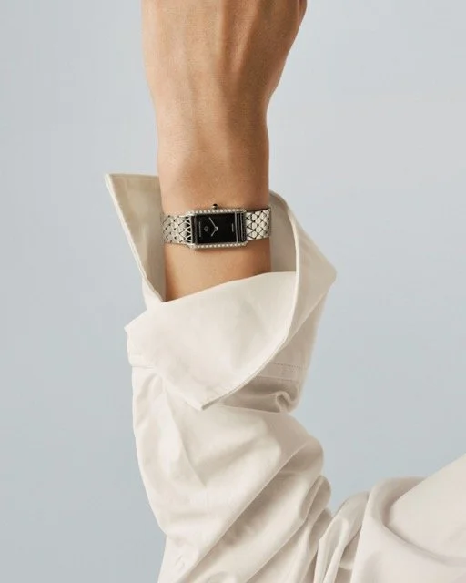 cake-the-mag-baume-and-mercier-just-shrunk-its-most-architectural-watch-3.jpeg