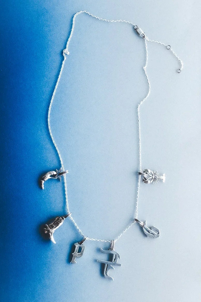 cake-the-mag-twojeys-and-peggy-gou-made-a-usb-case-necklace-5.webp
