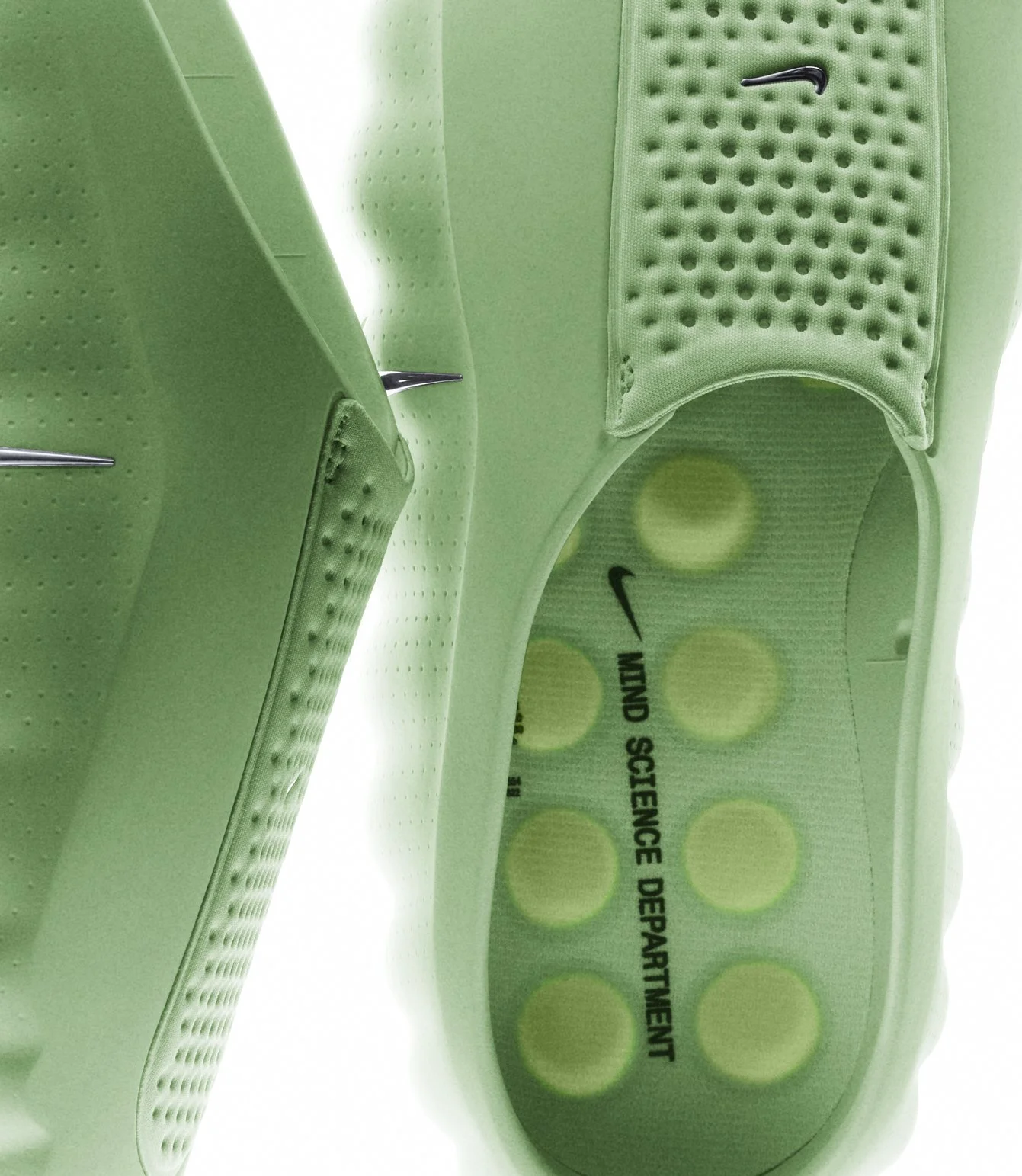 cake-the-mag-nike-mind-hits-uae-stores-this-thursday-august-20-2.jpg