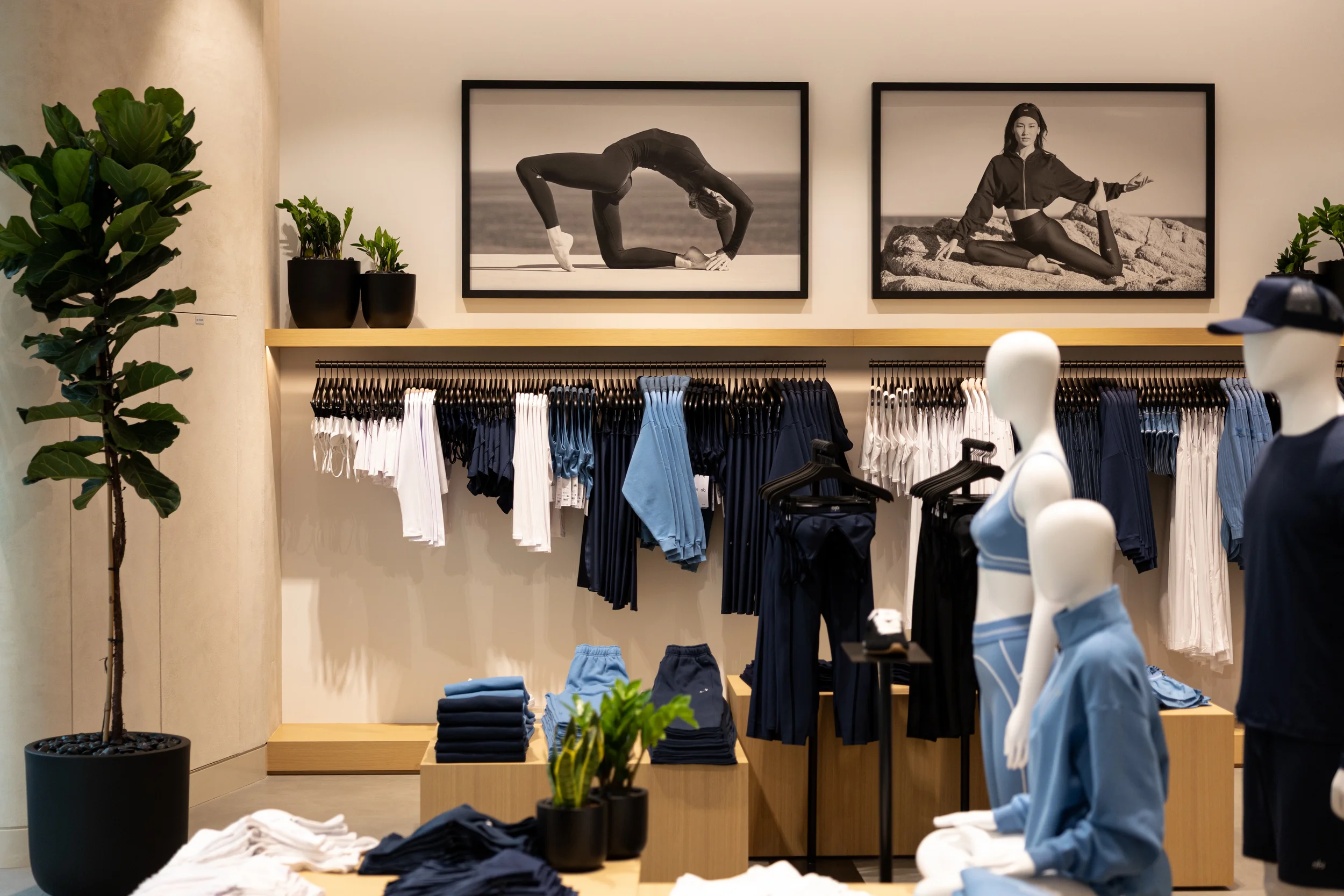 cake-the-mag-alo-yoga-opens-in-dubai-hills-mall-4.webp