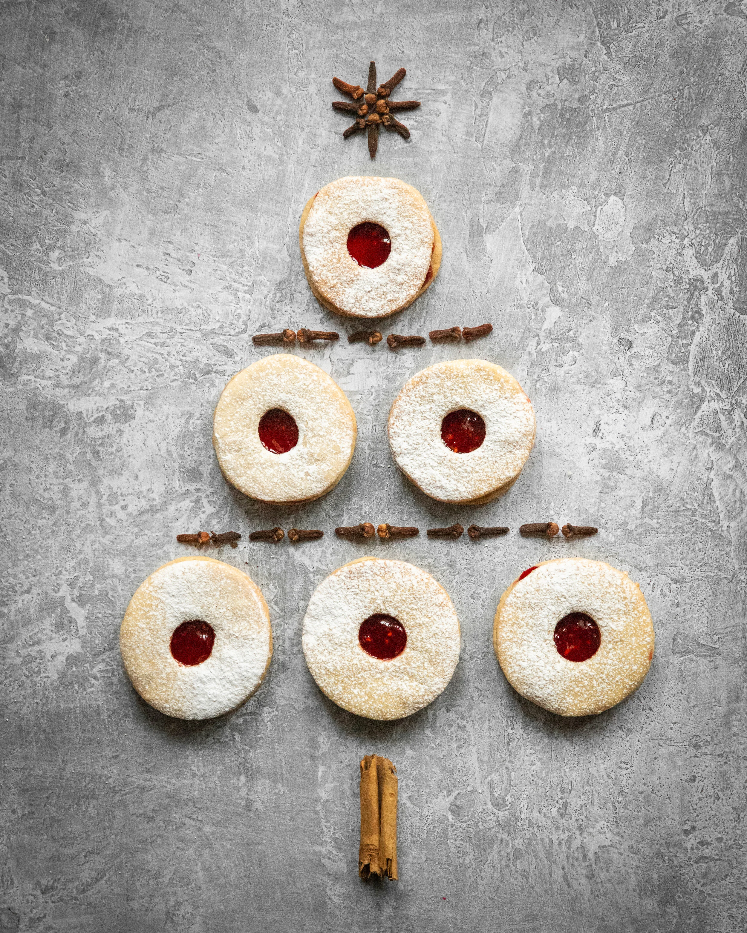 Linzer cookies