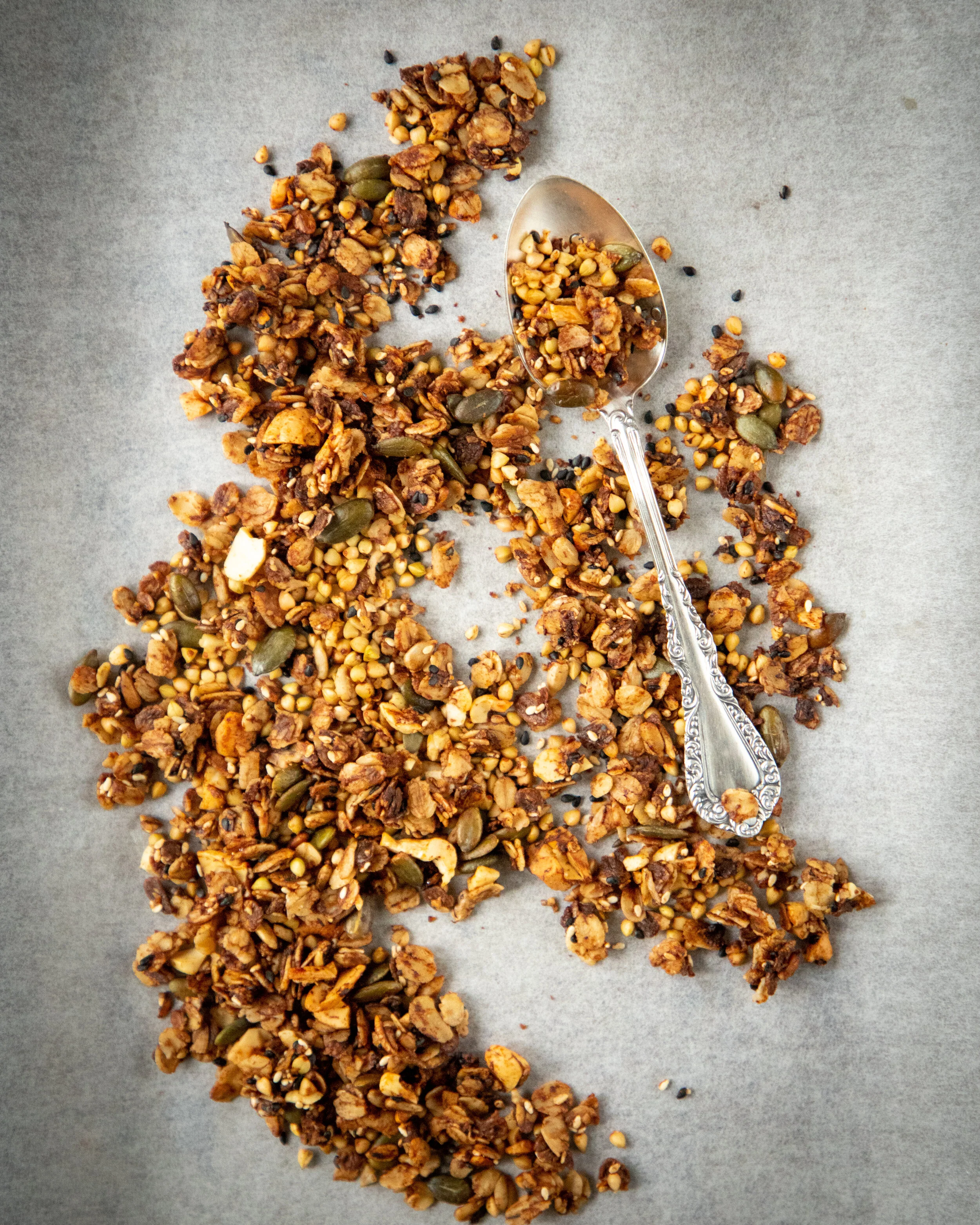 Savoury granola
