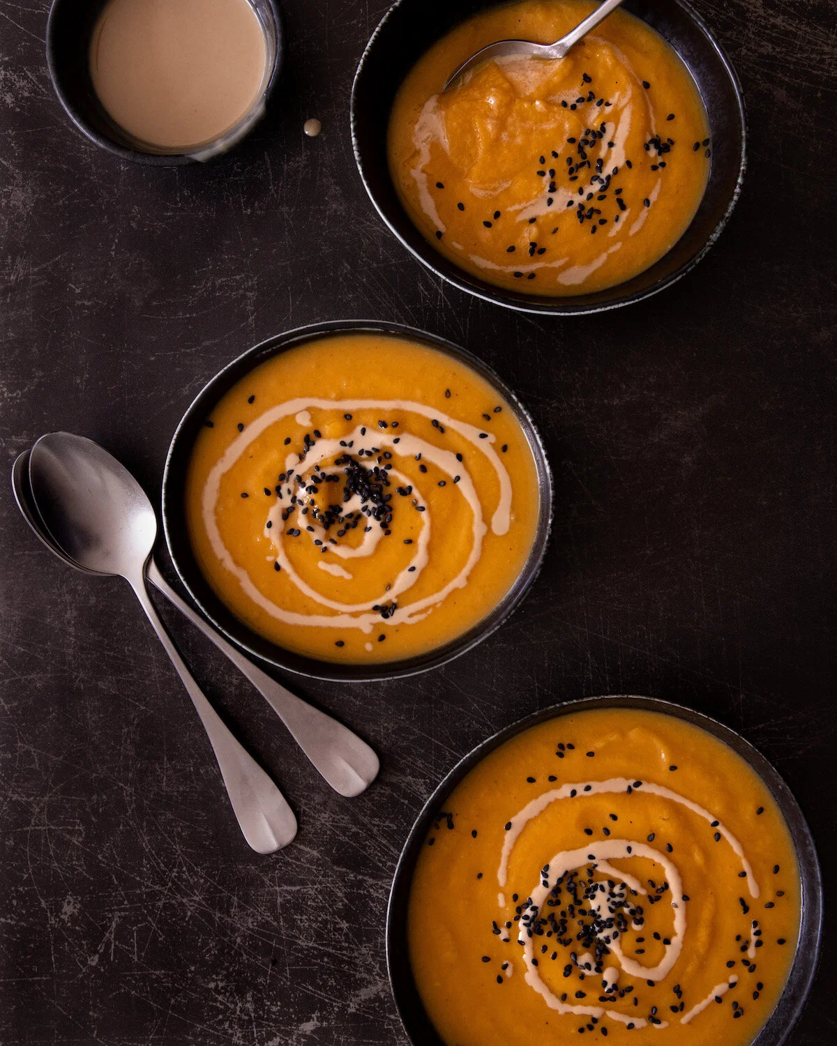 Roasted_butternut_squash_soup.JPG