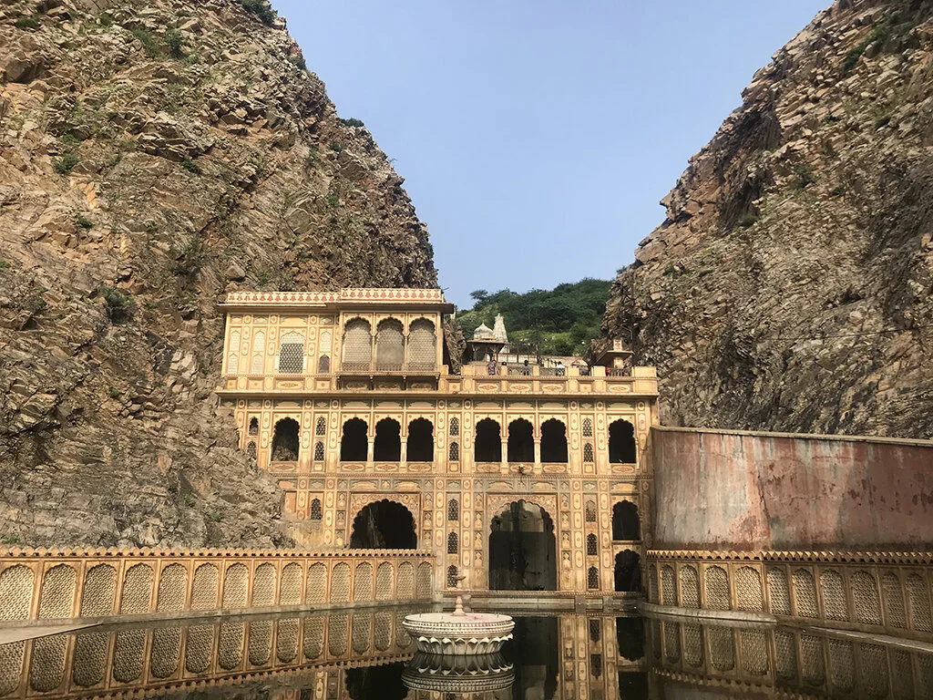 dhun_rajasthan_stone_water.JPG