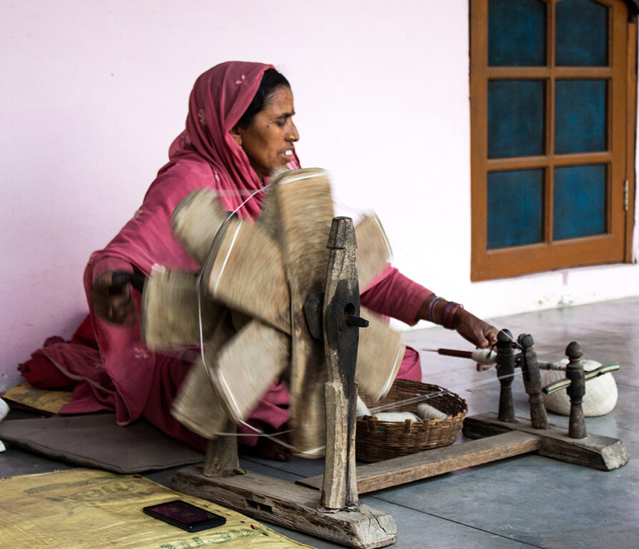 kangra_people_loom.jpg