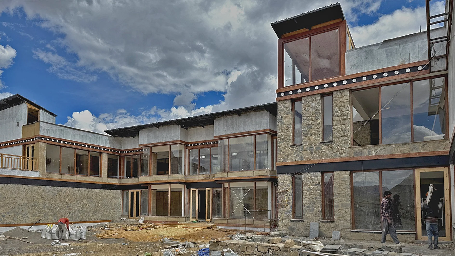 e. spiti_rammedearth_stone_vernacular.jpg