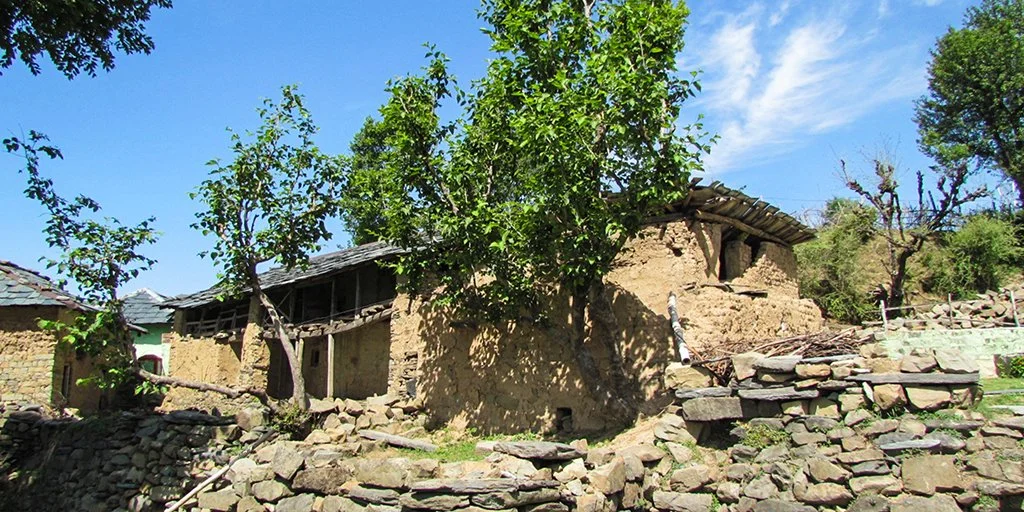 kangra_slate_stone_mud_wood.jpg