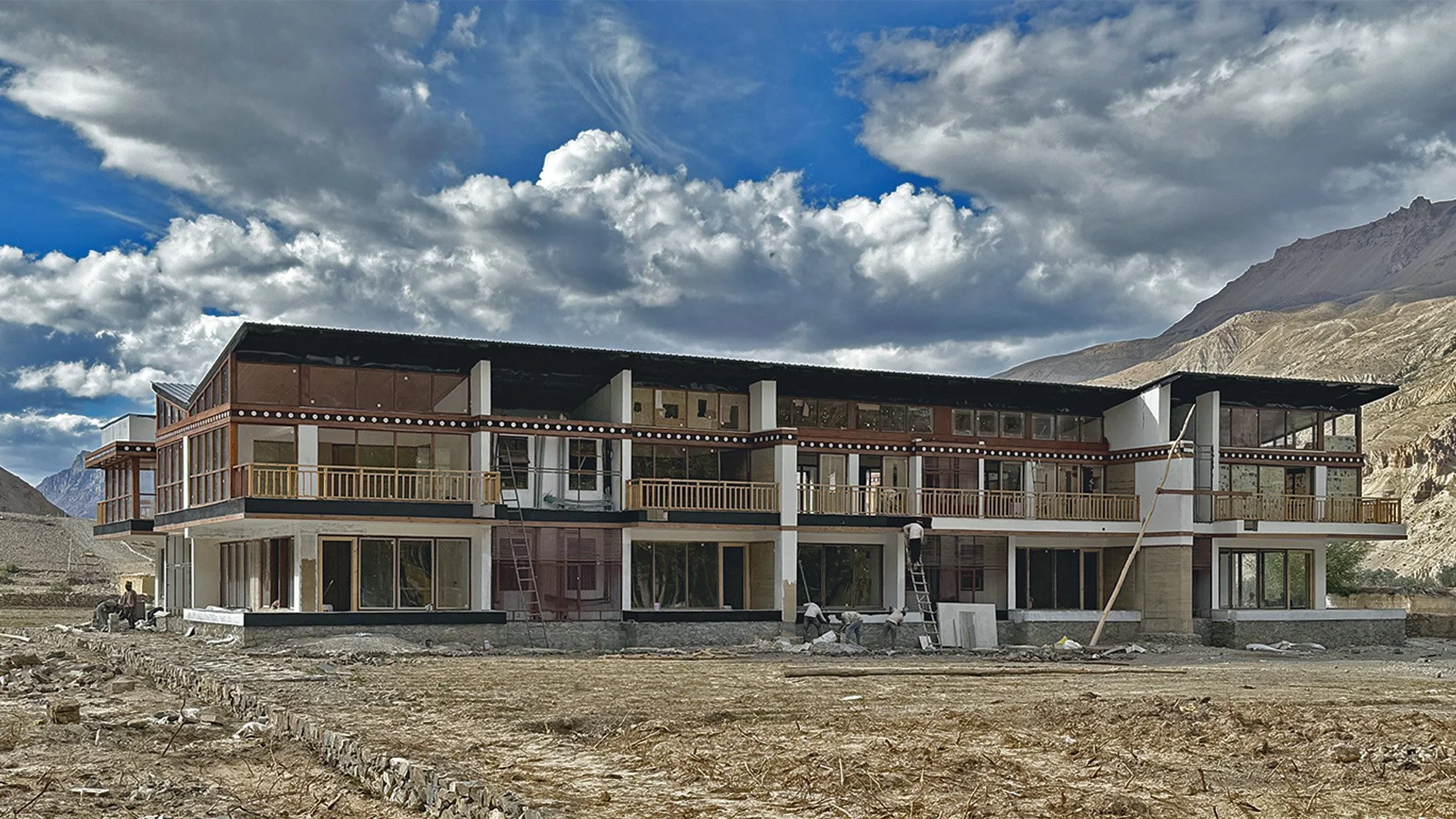 b. spiti_rammedearth_stone_vernacular.jpg
