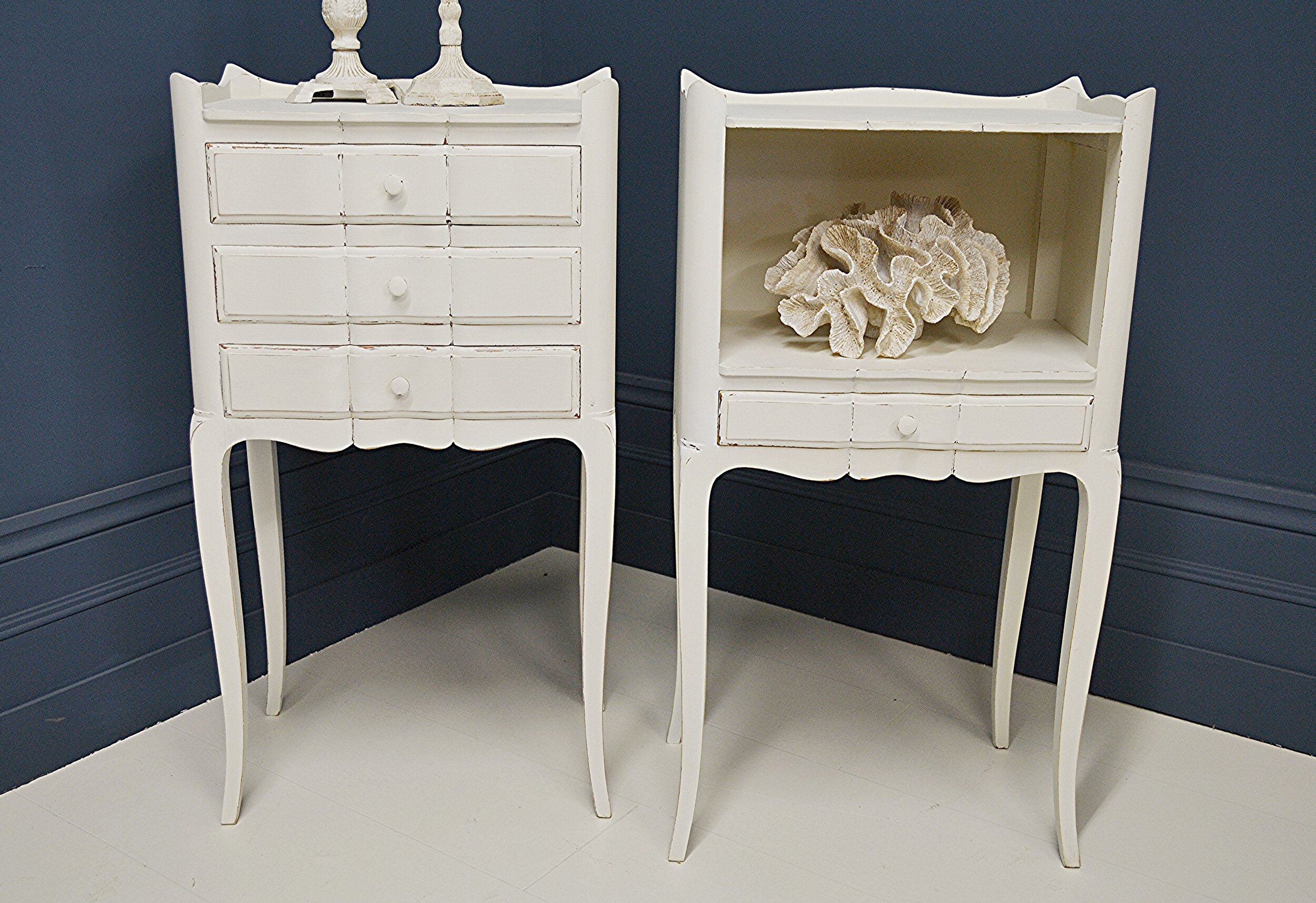 Pair Of Shabby Chic Vintage French Bedside Tables White The Treasure Trove In Sussex Shabby Chic Furniture Vintage Furniture