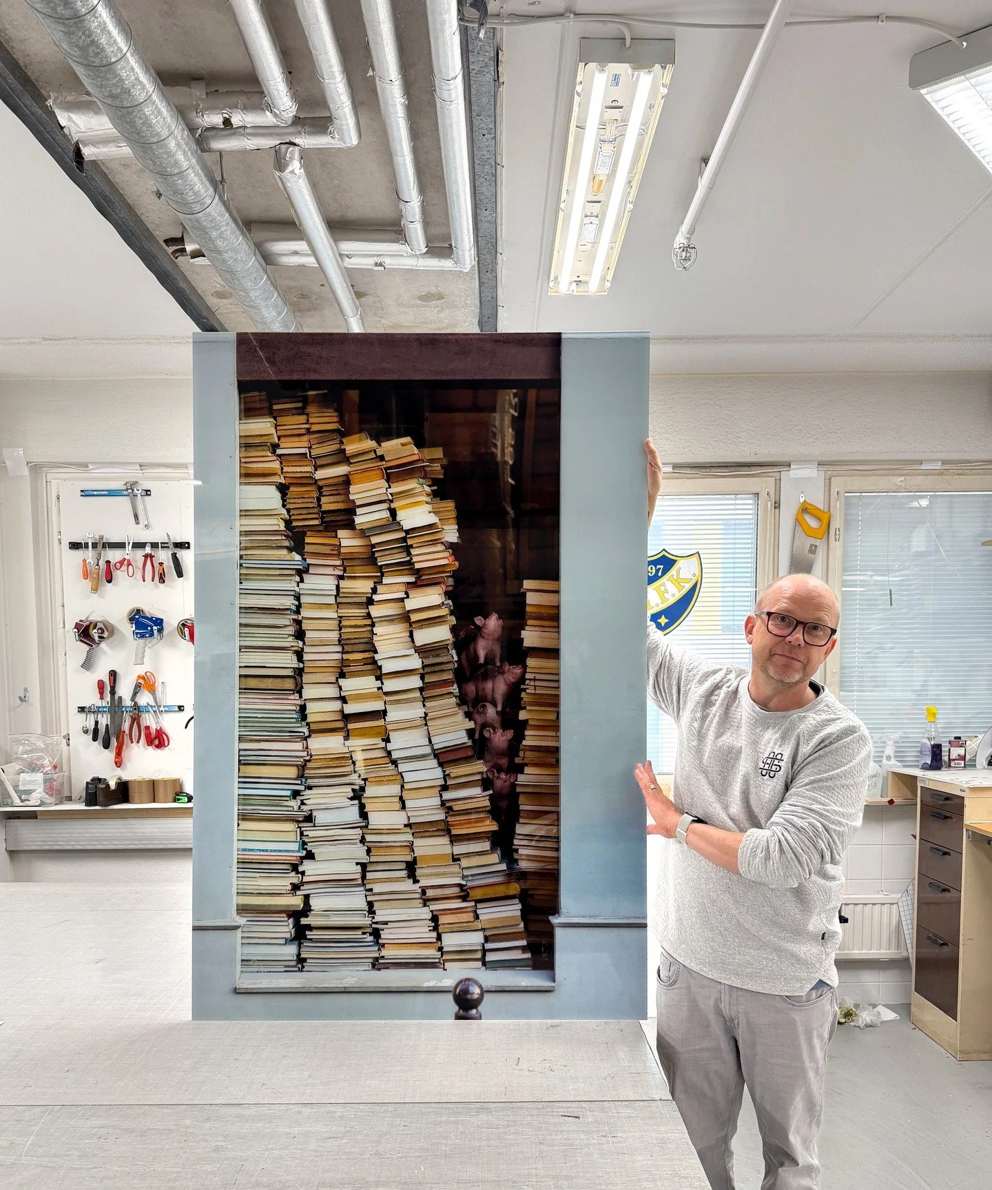 A Silisec&reg; wall piece created for Tomi Parkkonen / @studioparkkonen⁠
⁠
In addition to product and corporate photography, Tomi also captures striking artistic frames &mdash; available as fineart prints, Dibond-mounted pieces and Silisec&reg; artwo