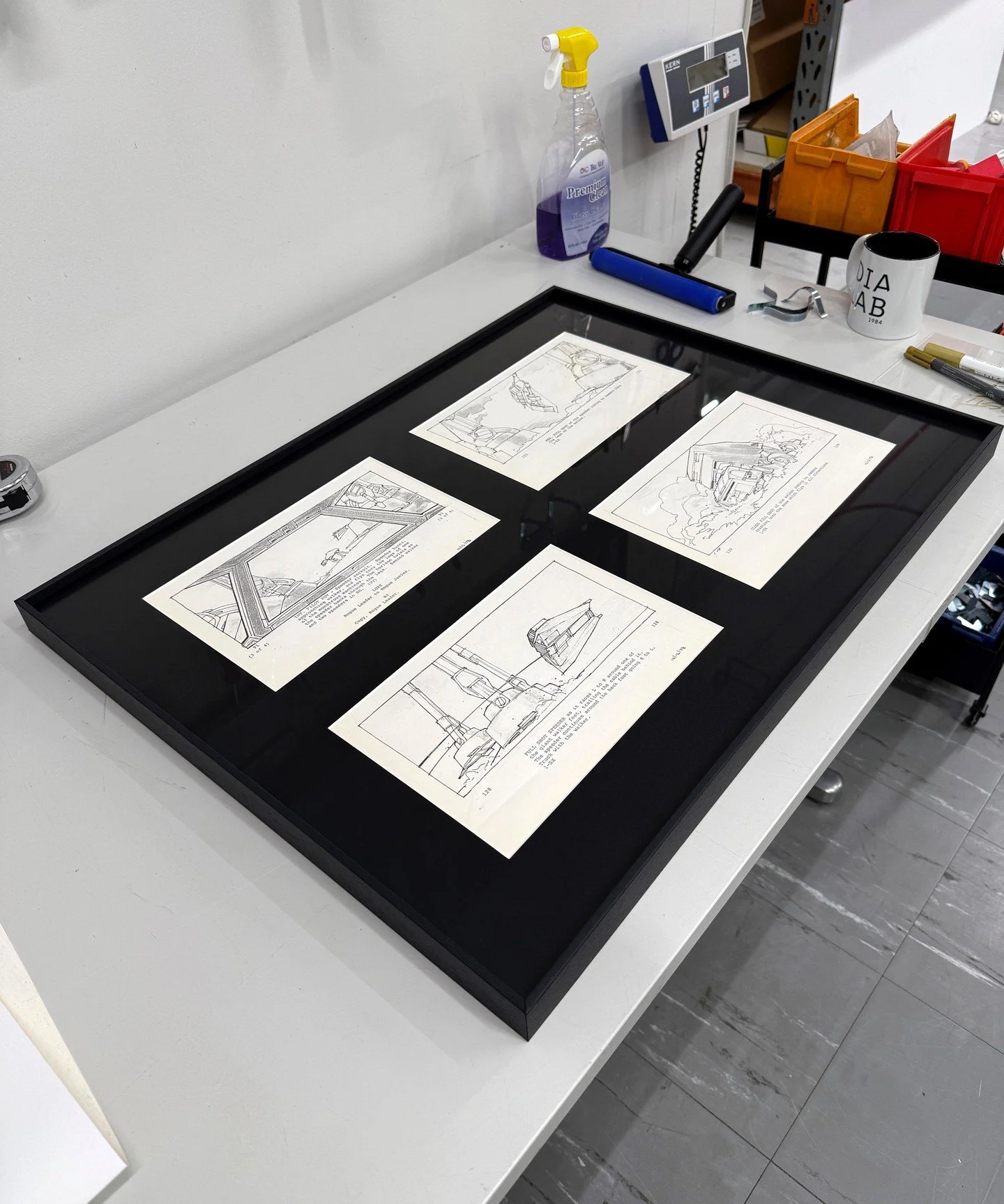 A client brought his treasured original Star Wars storyboard pages, which we framed using an anthracite-black aluwood frame, black passepartout and anti-reflection UV glass.⁠
To keep the pages fully reversible, they were not mounted across the entire