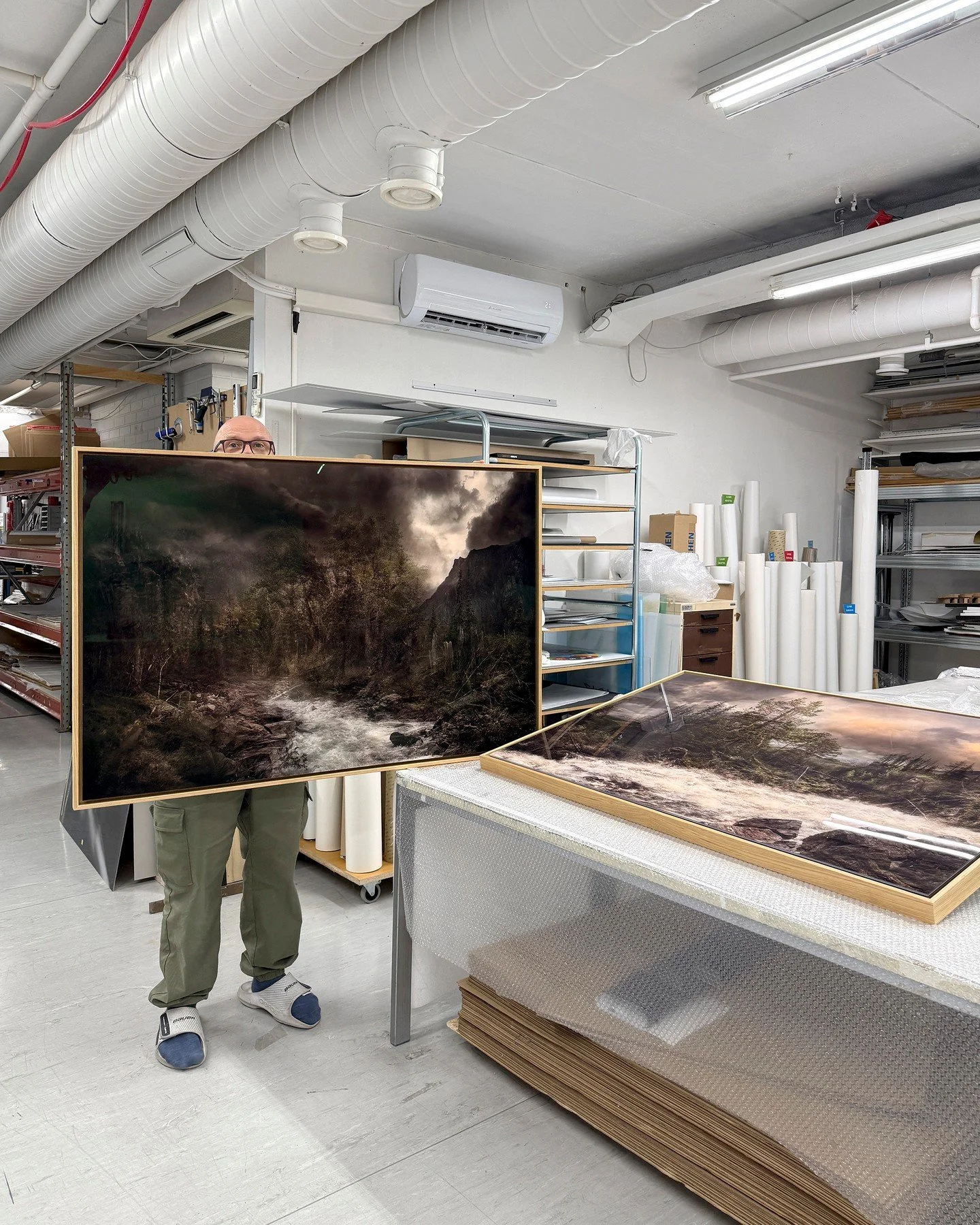 @heinonen.harri⁠
⁠
Trulife&reg;-Silisec&reg; works with oak floater frames for Harri Heinonen, presented at the exhibition Kenen Luonto? &ndash; Yhteisill&auml; poluilla at Mikkelin taidemuseo (28.2.&ndash;24.5.2026).⁠
⁠
The exhibition invites viewer