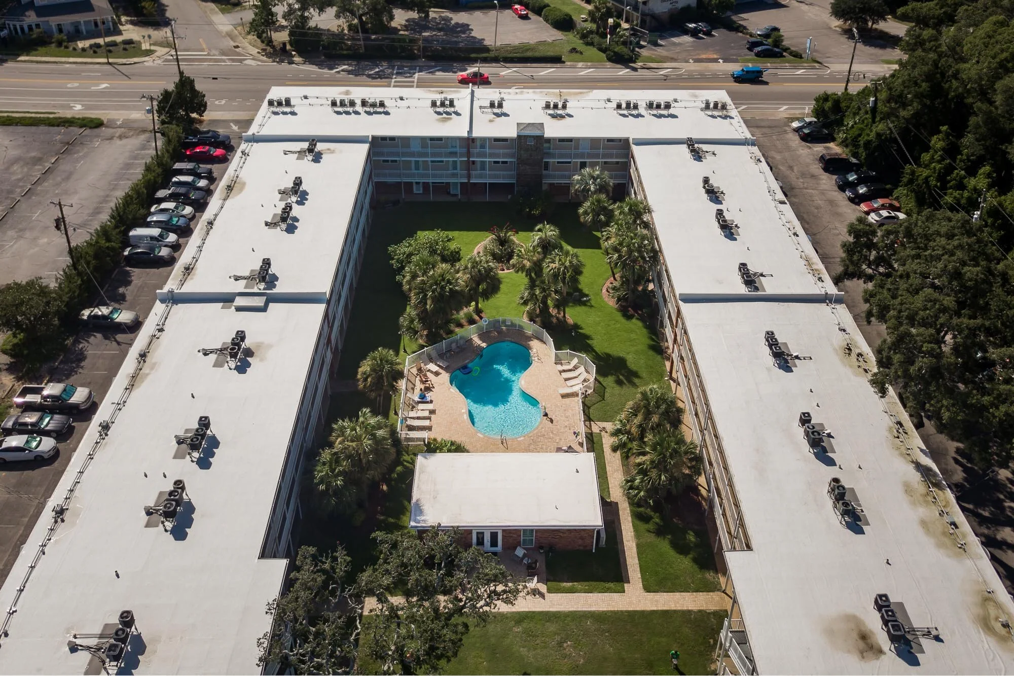 Photos — Bayview Terrace Condominiums