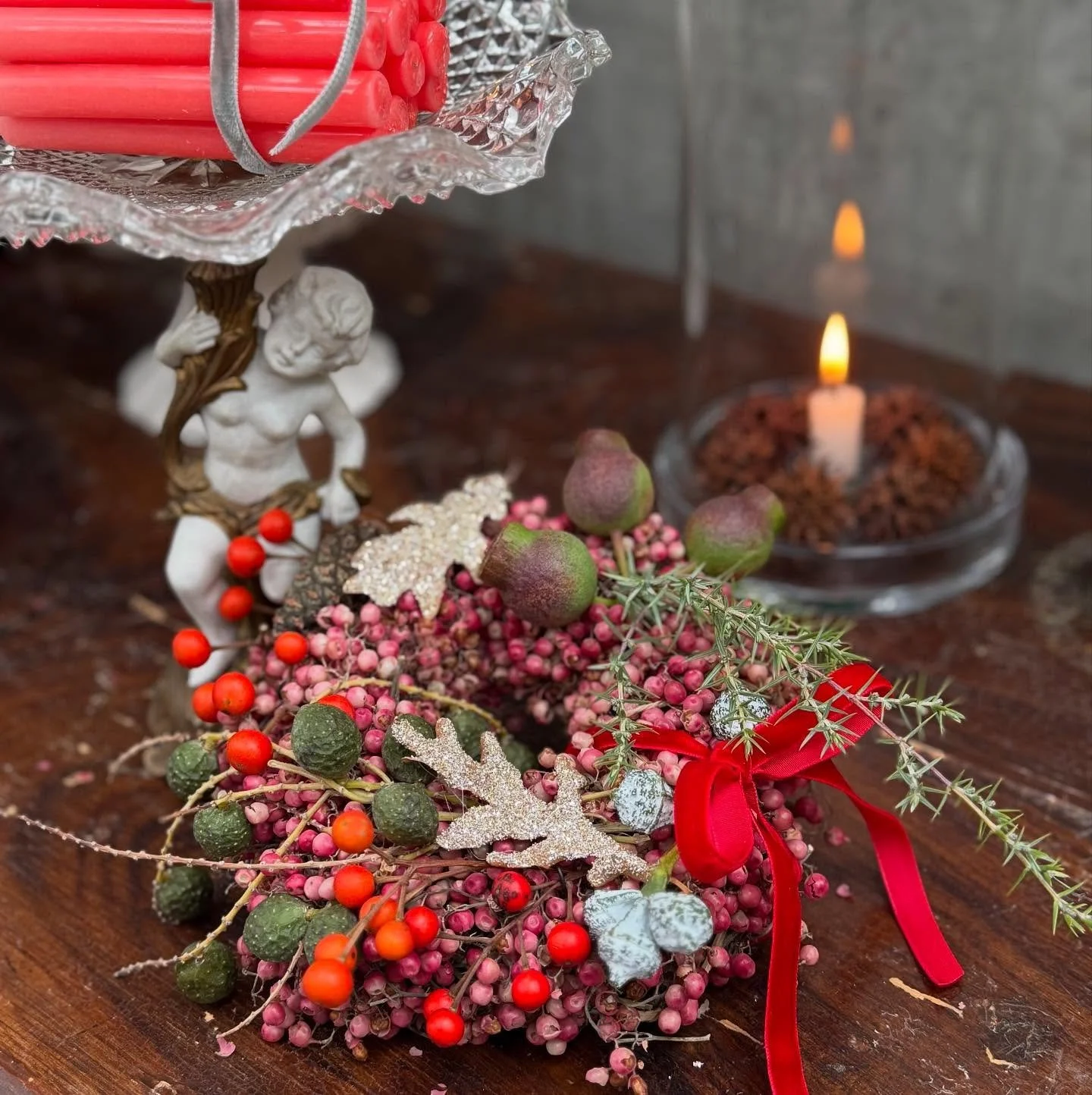 Ein Pfefferkr&auml;nzchen ✨💕

#adventdecoration #decoration #rosapfeffer #geschenke #weihnachten #kleinefreuden #xmas #oberwilbeizug