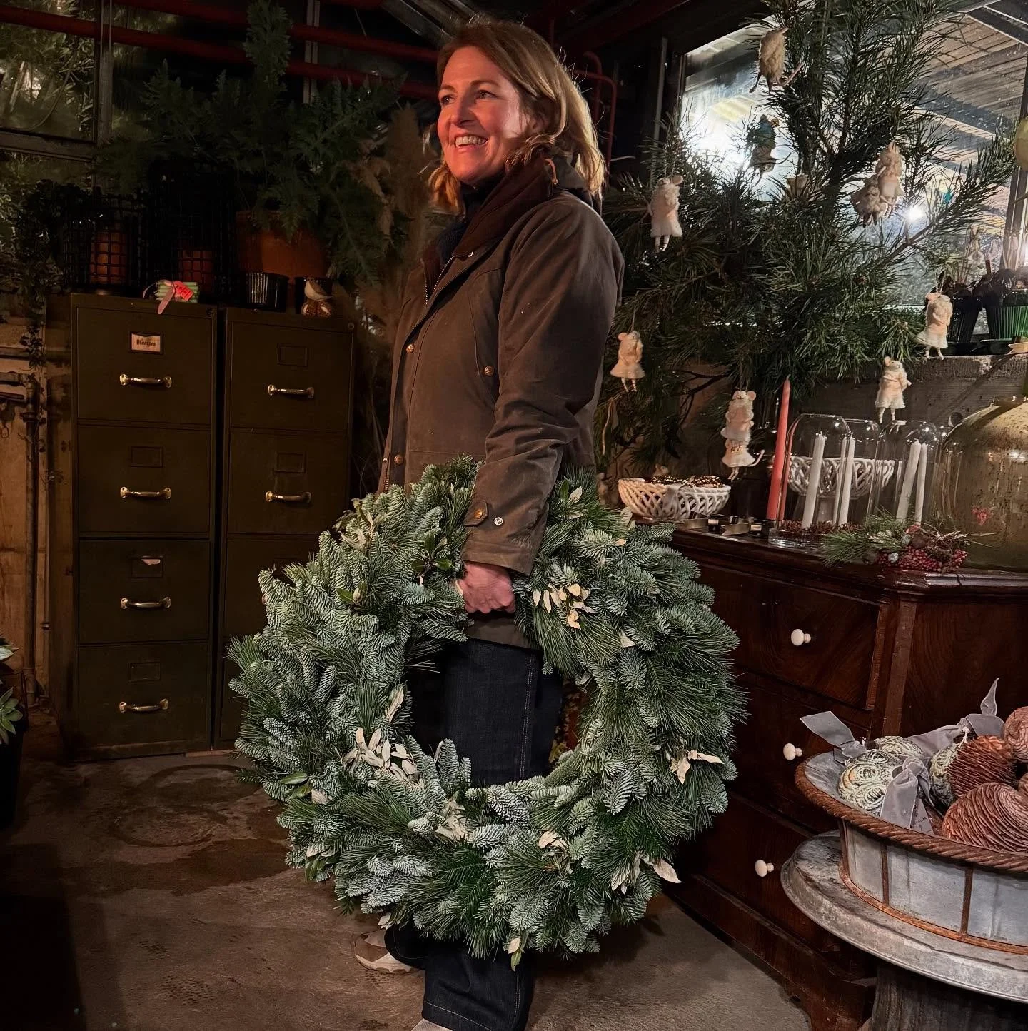 Es geht weiter&hellip;

#kranz #tannengr&uuml;n #xmaswreath #zug #oberwilbeizug #decoration #advent #kranzbinden