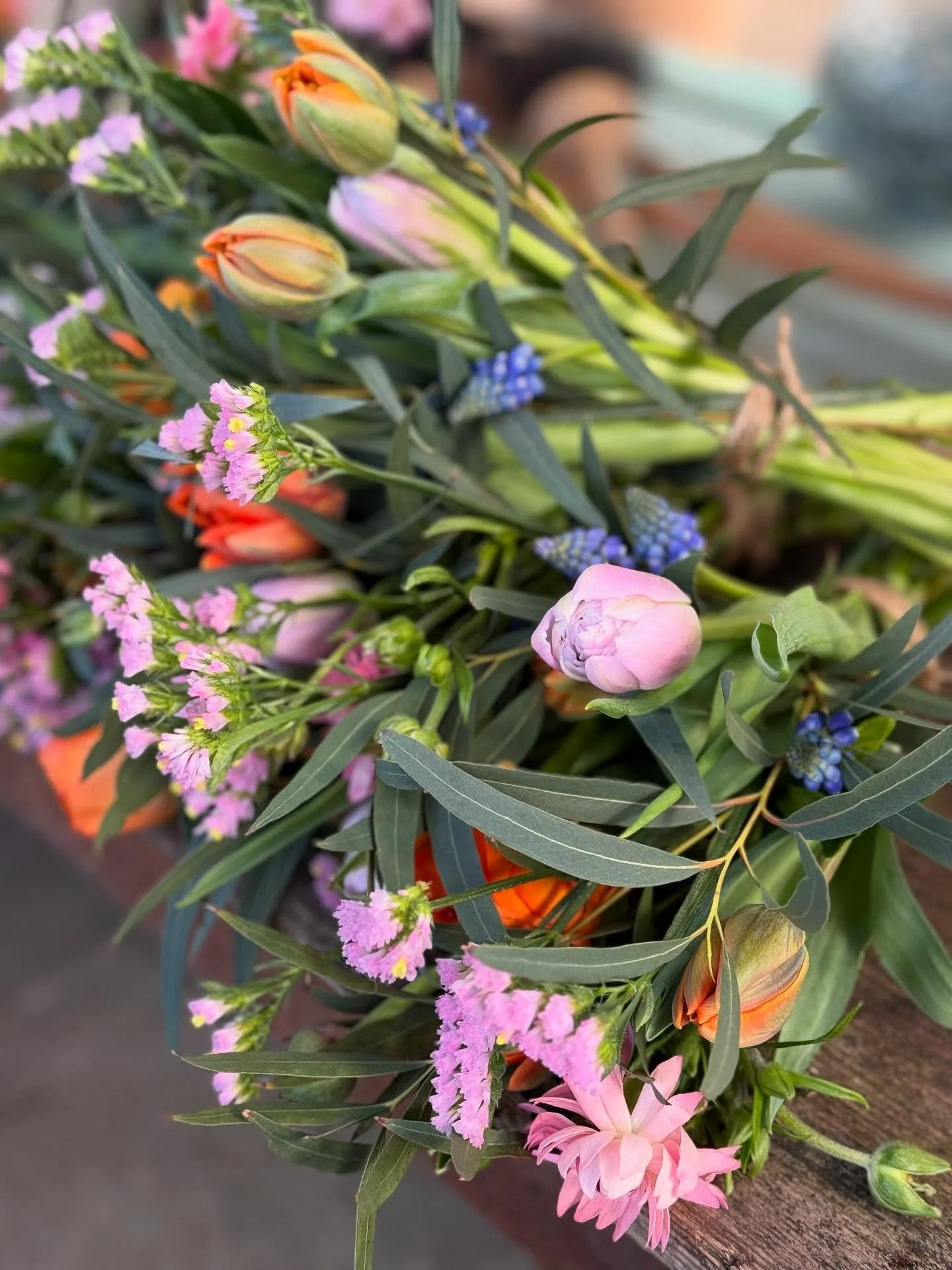 Fr&uuml;hlingsgr&uuml;sse aus Oberwil

#fr&uuml;hling #blumenstrau&szlig; #oberwilbeizug #fr&uuml;hlingsfarben #m&auml;rz #m&auml;rz #blumen #garten #fr&uuml;hlingsgr&uuml;sse