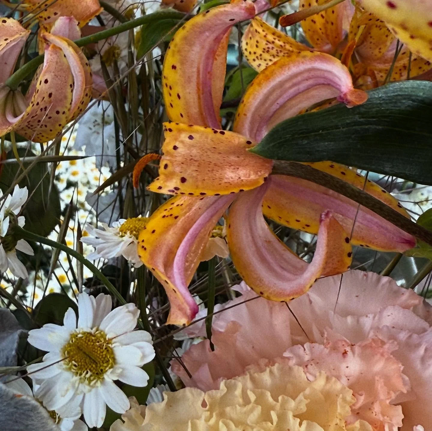 #blumenstrauss #blumen #juni #lilien #floralisa_blumen #natursch&ouml;nheit #oberwilbeizug