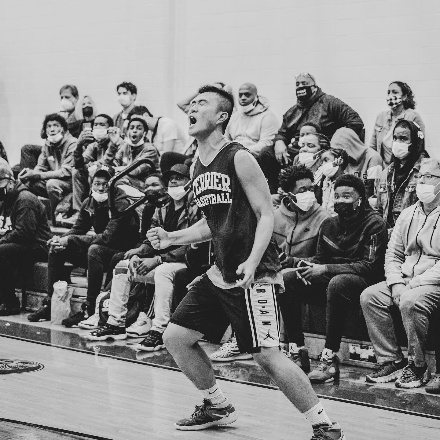 PASSION @ The Preview! 🔥🔥🔥

📸: @holytoledophoto 

#ThePreview #Eleve11Hoops #TheMecca