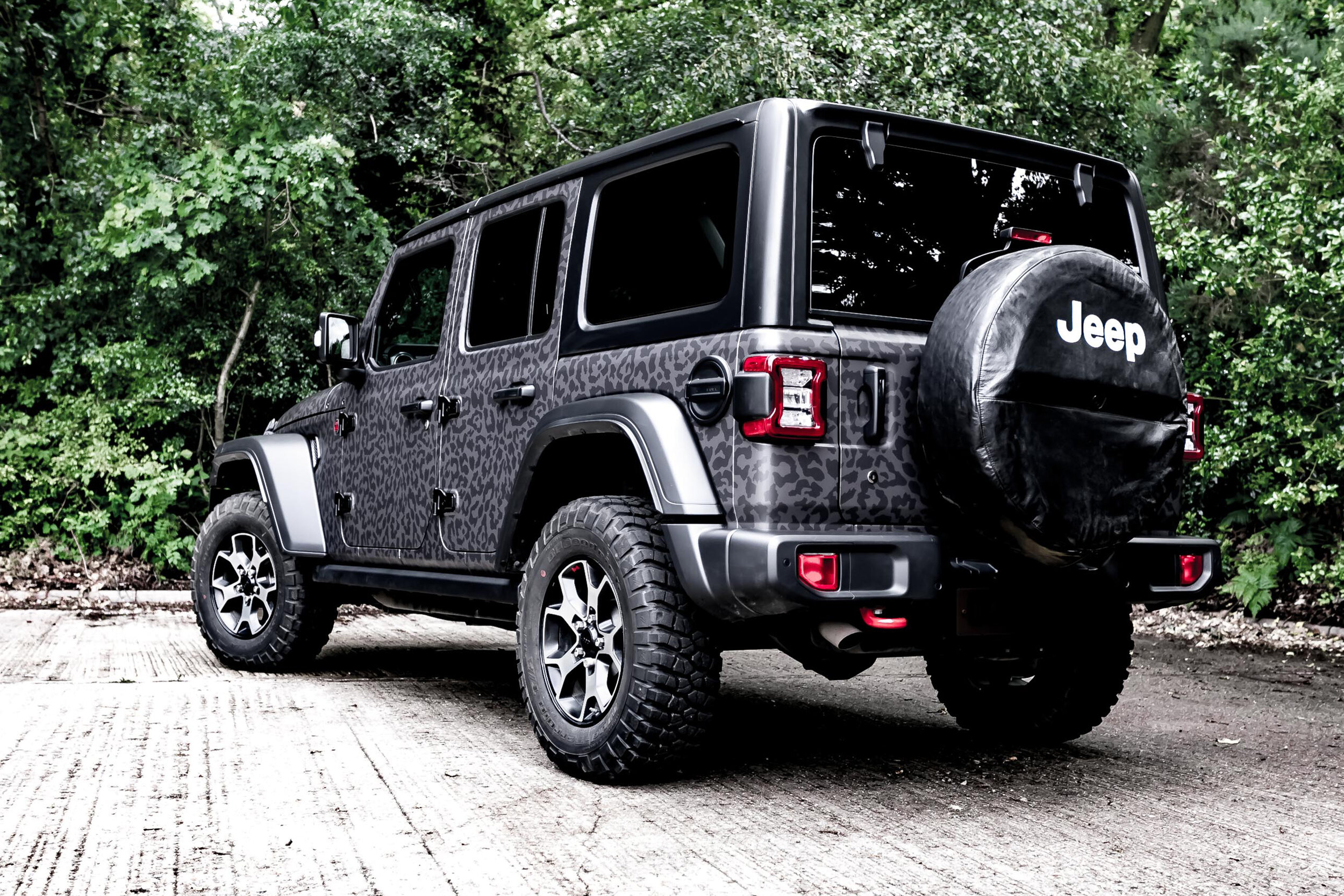 JEEP WRANGLER LEOPARD PRINT — Monsterwraps
