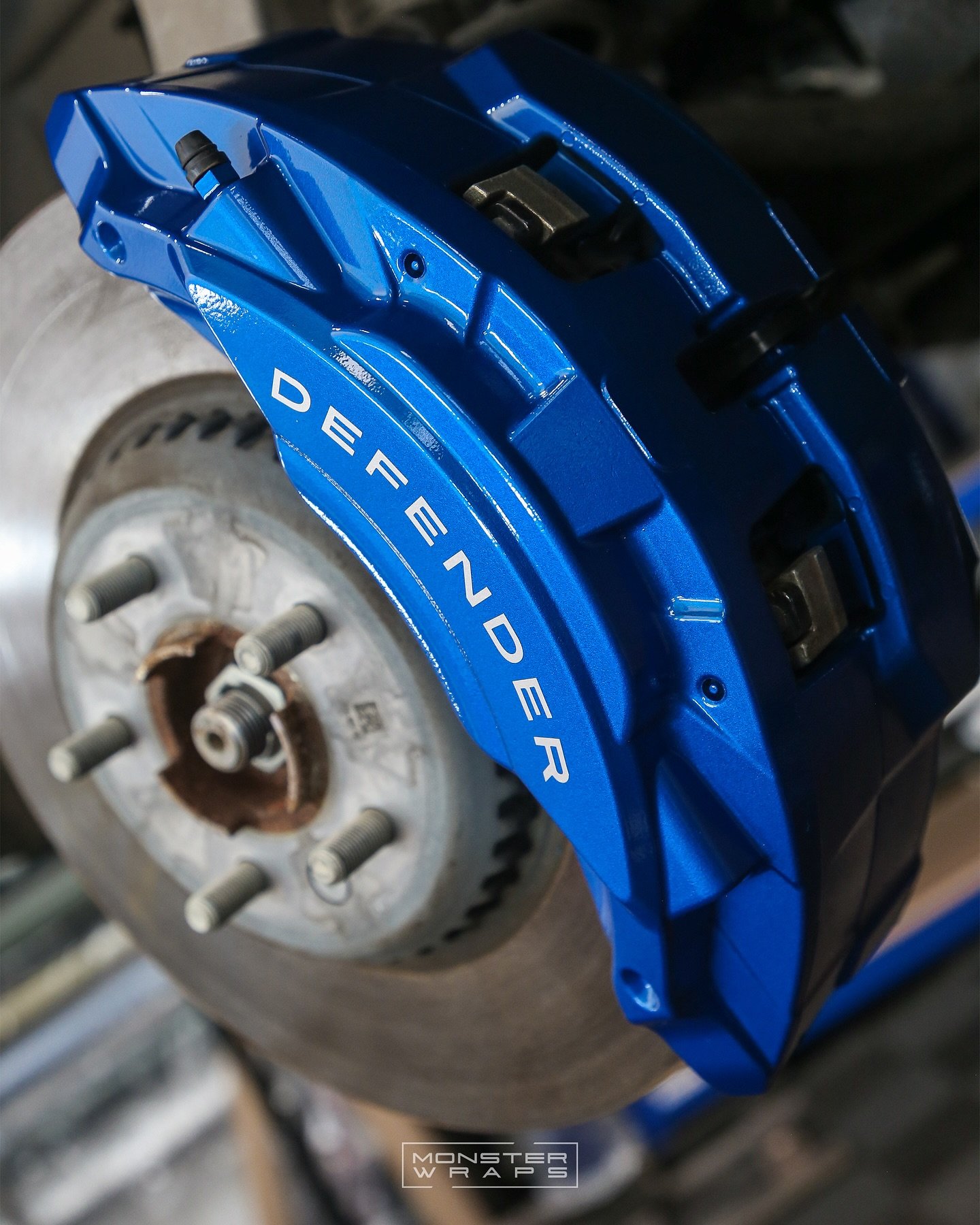𝗕𝗿𝗮𝗸𝗲 𝗰𝗮𝗹𝗶𝗽𝗲𝗿 𝗴𝗹𝗼𝘄-𝘂𝗽𝘀?! Yep, we do those too 💥🛞🎨⁠
⁠
Why paint your calipers? 👇
☑️ Adds a sporty, custom look 😎

☑️ Hides worn-out or rusty metal 🧽

☑️ Matches your style or vehicle theme 🎯

☑️ Easy way to level up your ride