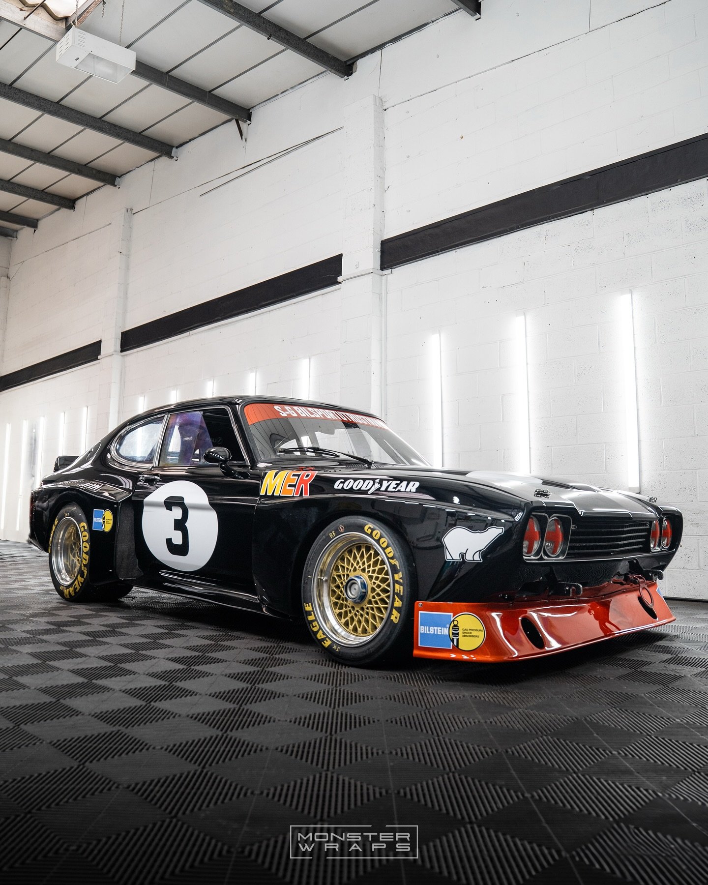 The 1977 Escort was pretty cool, but isn&rsquo;t this cooler? 👀😱 This Ford Capri RS3100-spec Group 2 racer is the only one of its kind to race in Black, and she&rsquo;s an absolute beauty 😍🖤 

#fordcapri #monsterwraps