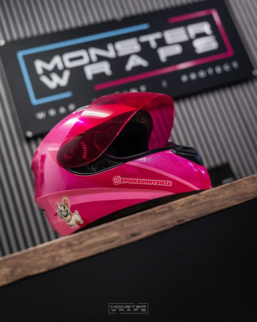 Custom pink wrapped 💖 motorbike helmet for @pinkbunnybiker 💖 

#helmetdesign #wrapshop #monsterwraps