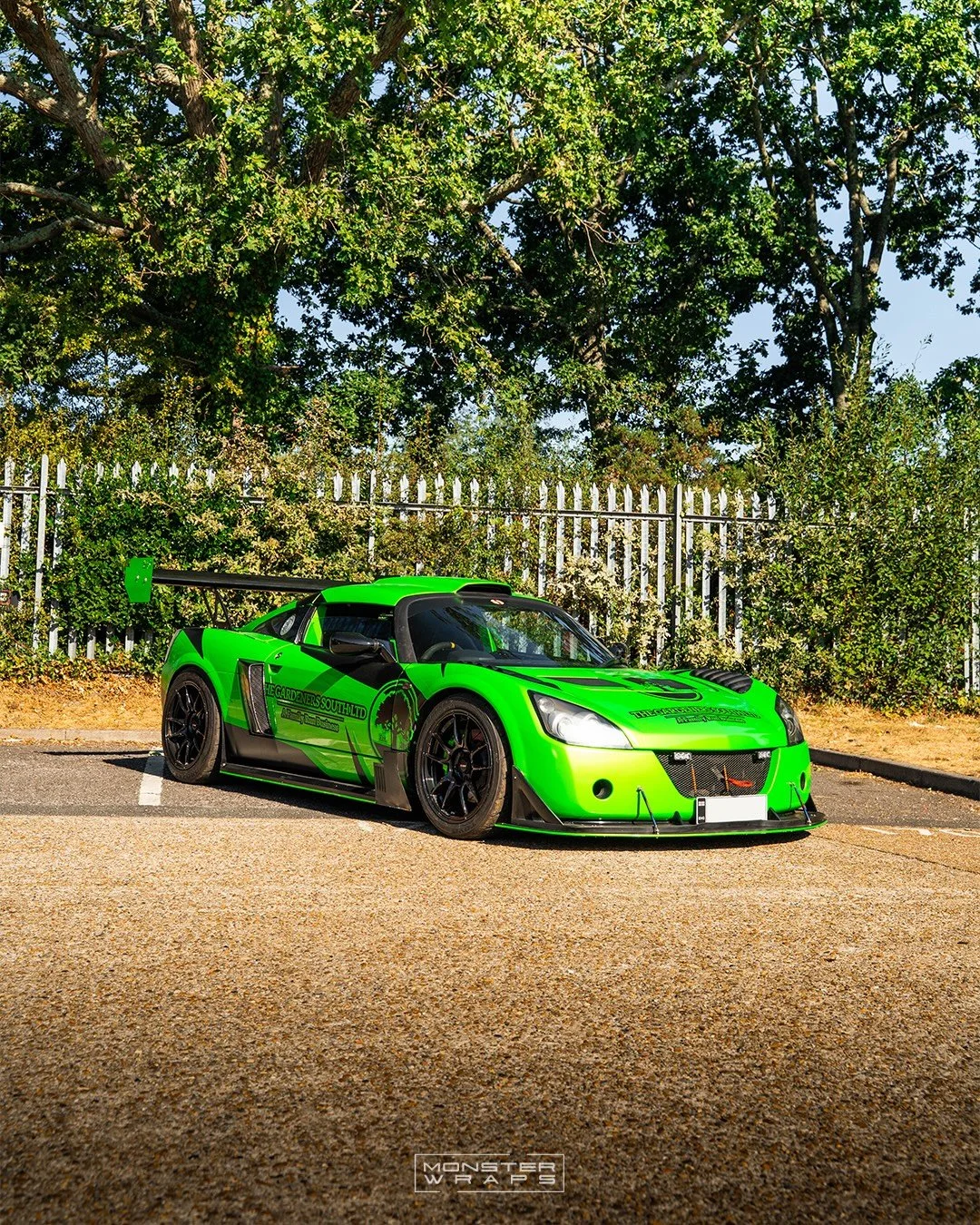 A final look at its completed looked! ⚫️💚 Back in June we gave this VX220 track car a fresh makeover with its own custom branded livery 👊 The vehicle then came back to have the final pieces applied to the door shuts and returns - ensuring that orig