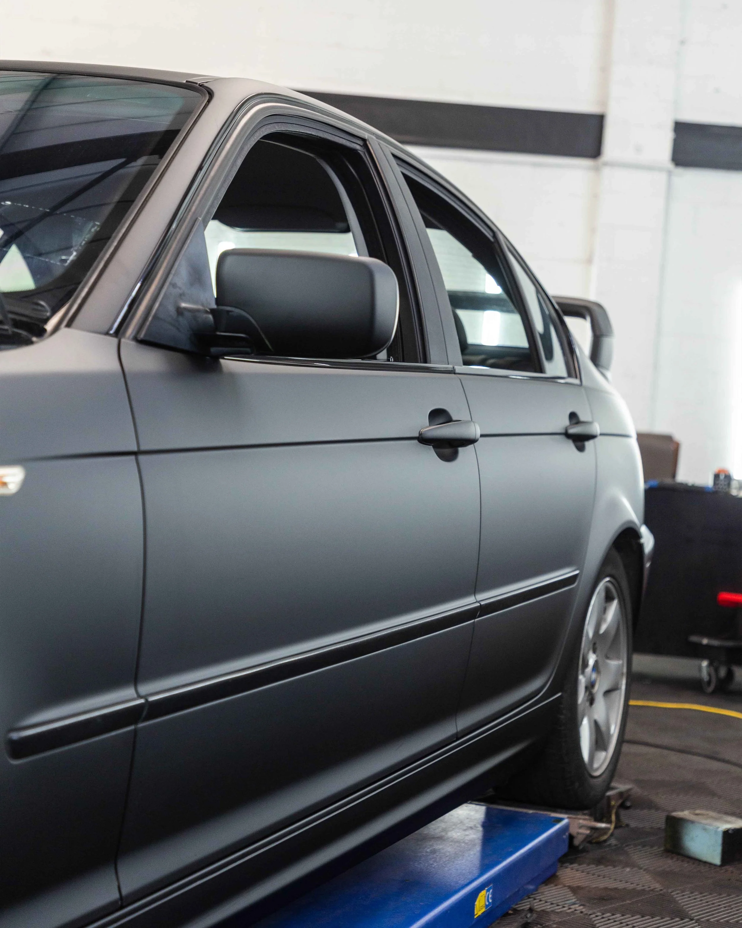 BMW 330i E46 full vinyl wrap in 3M Matte Dead Black