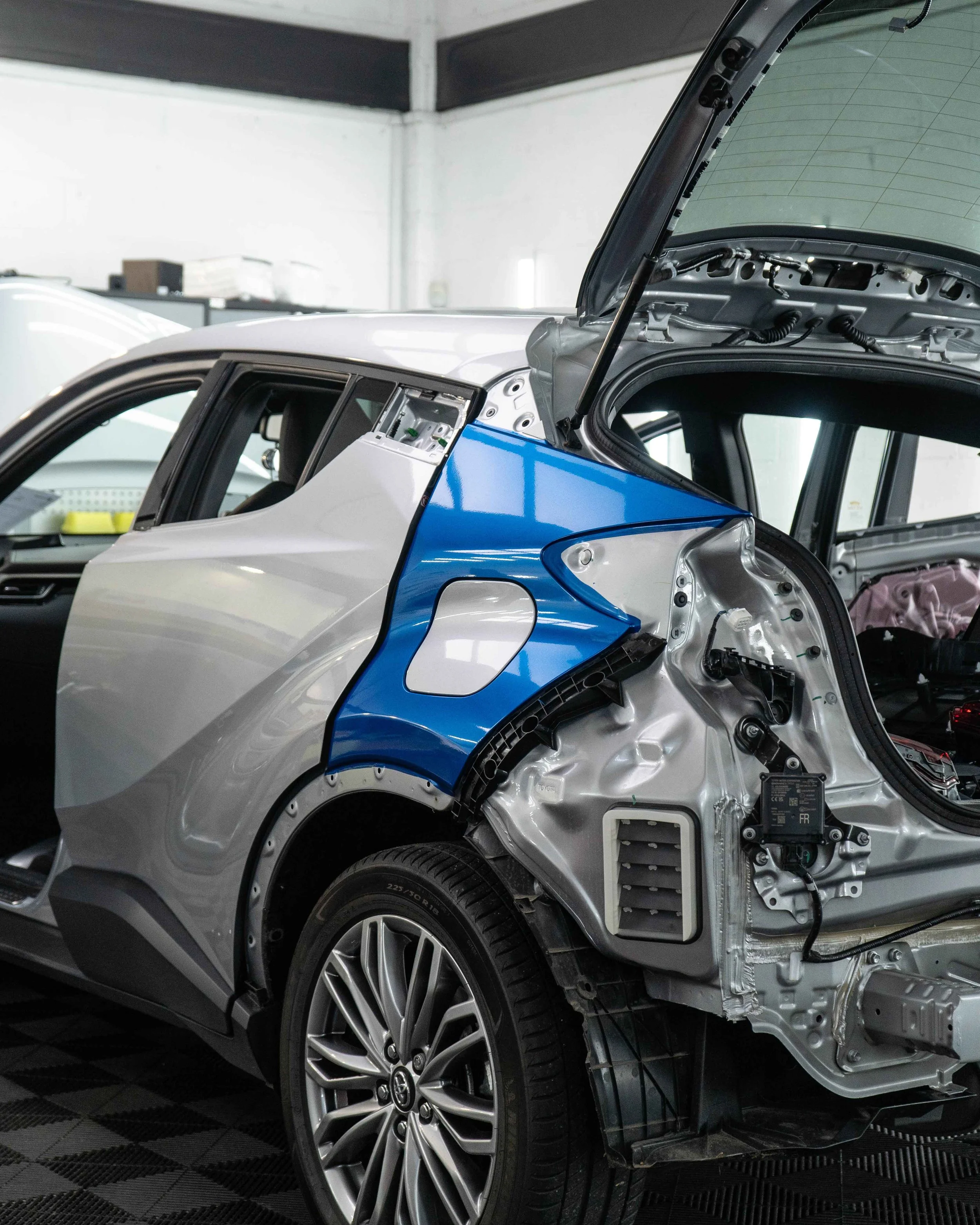 Toyota C-HR full colour change vinyl wrap using Oracal Gloss Night Blue Metallic