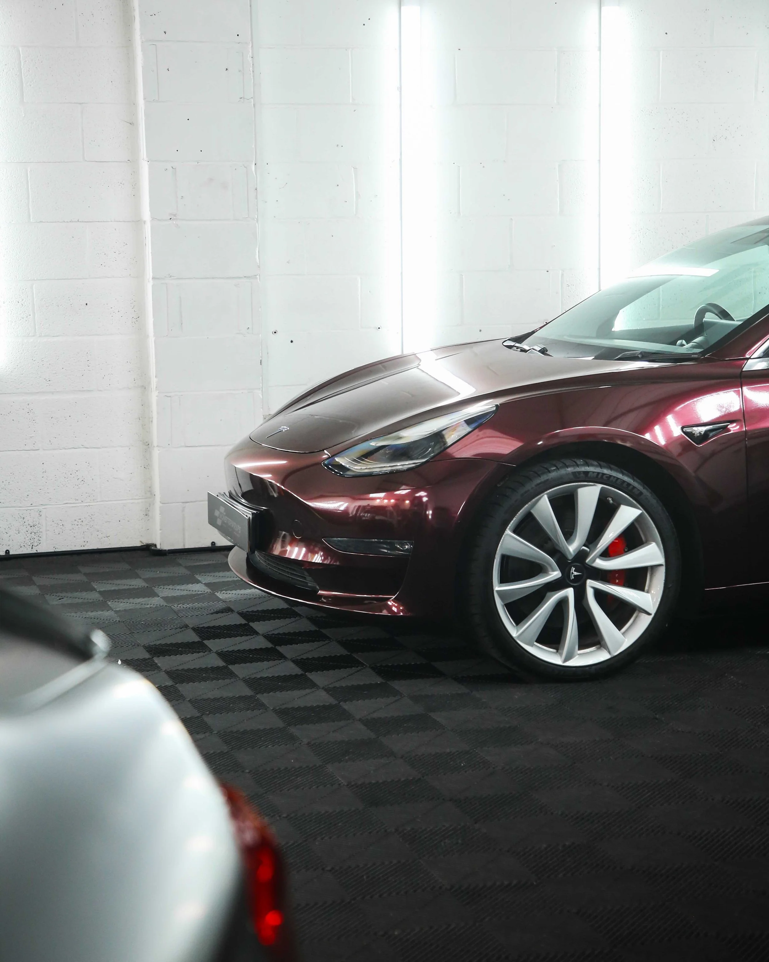 Tesla Model 3 - Passion Red - 1.jpg