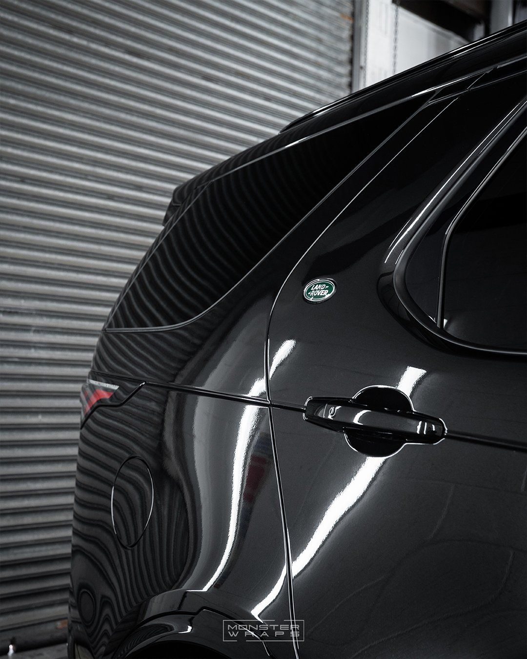 Land Rovery Discovery Disco 5 full-body gloss paint protection film PPF installation
