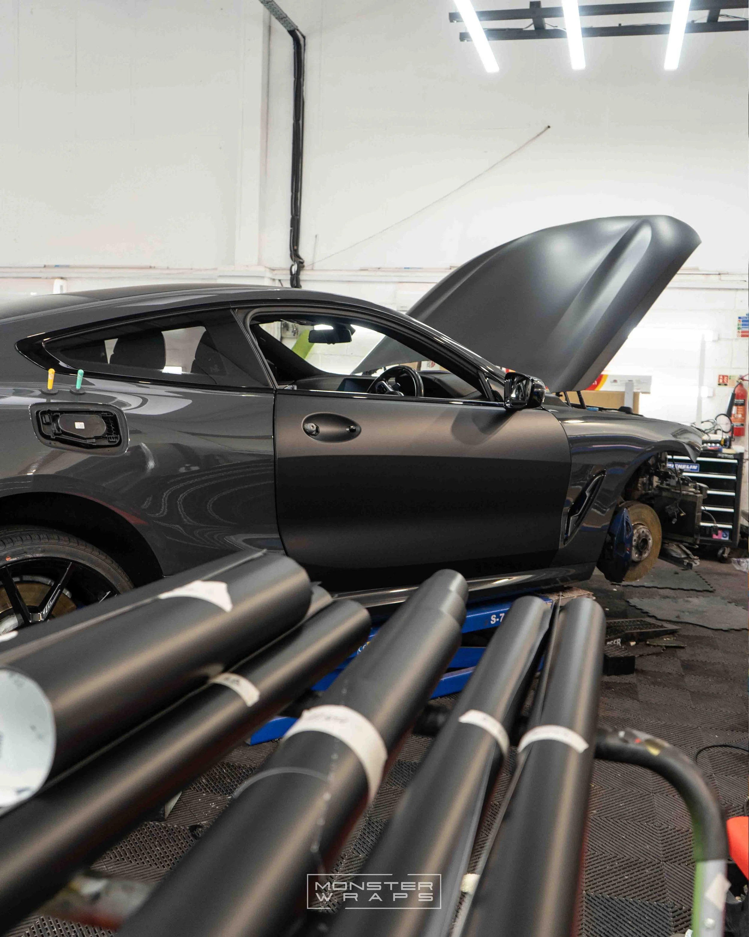 BMW 850i G15 - Matte Black - 4.jpg