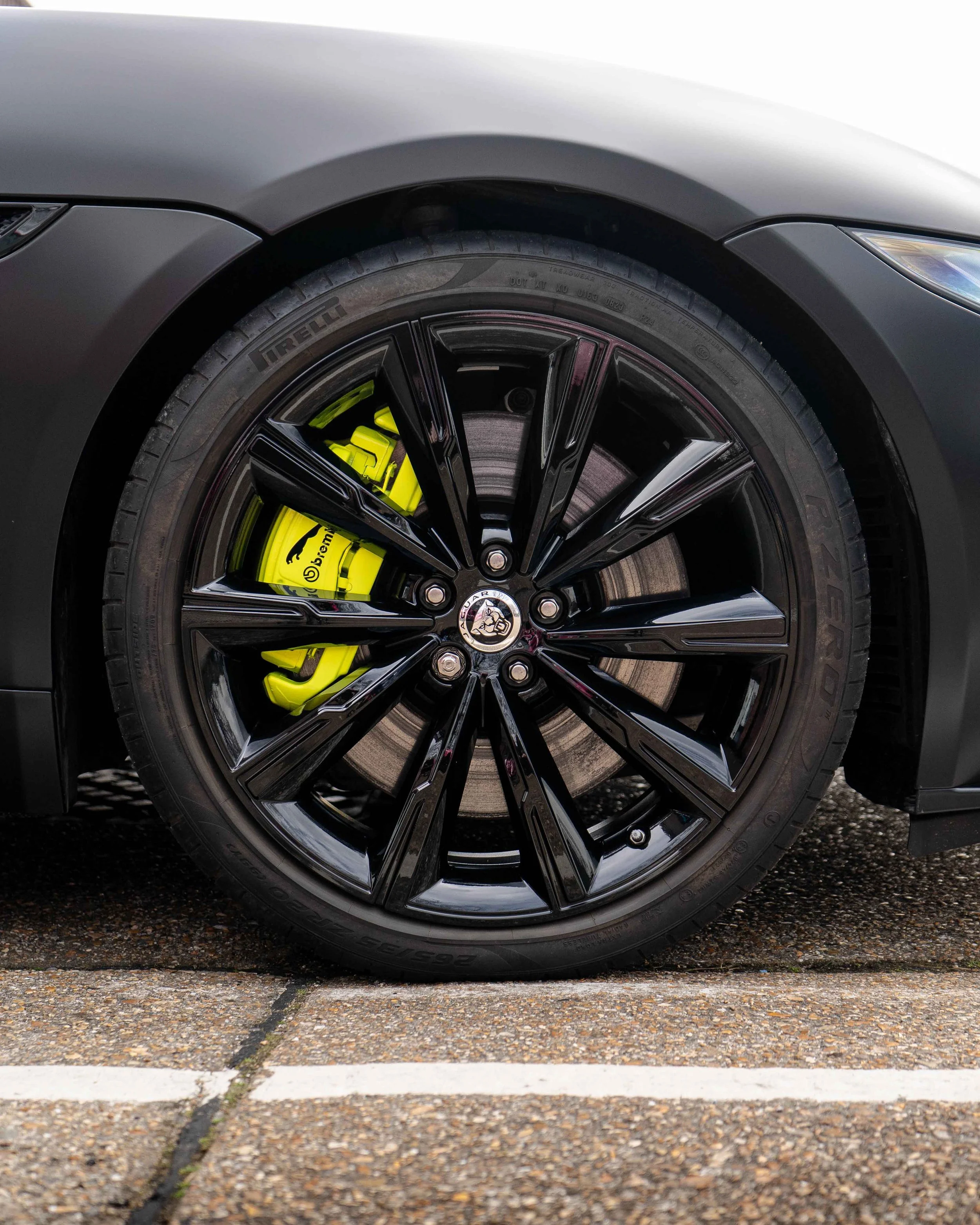 Jaguar F Type Fluorescent Yellow Calipers and ceramic coated