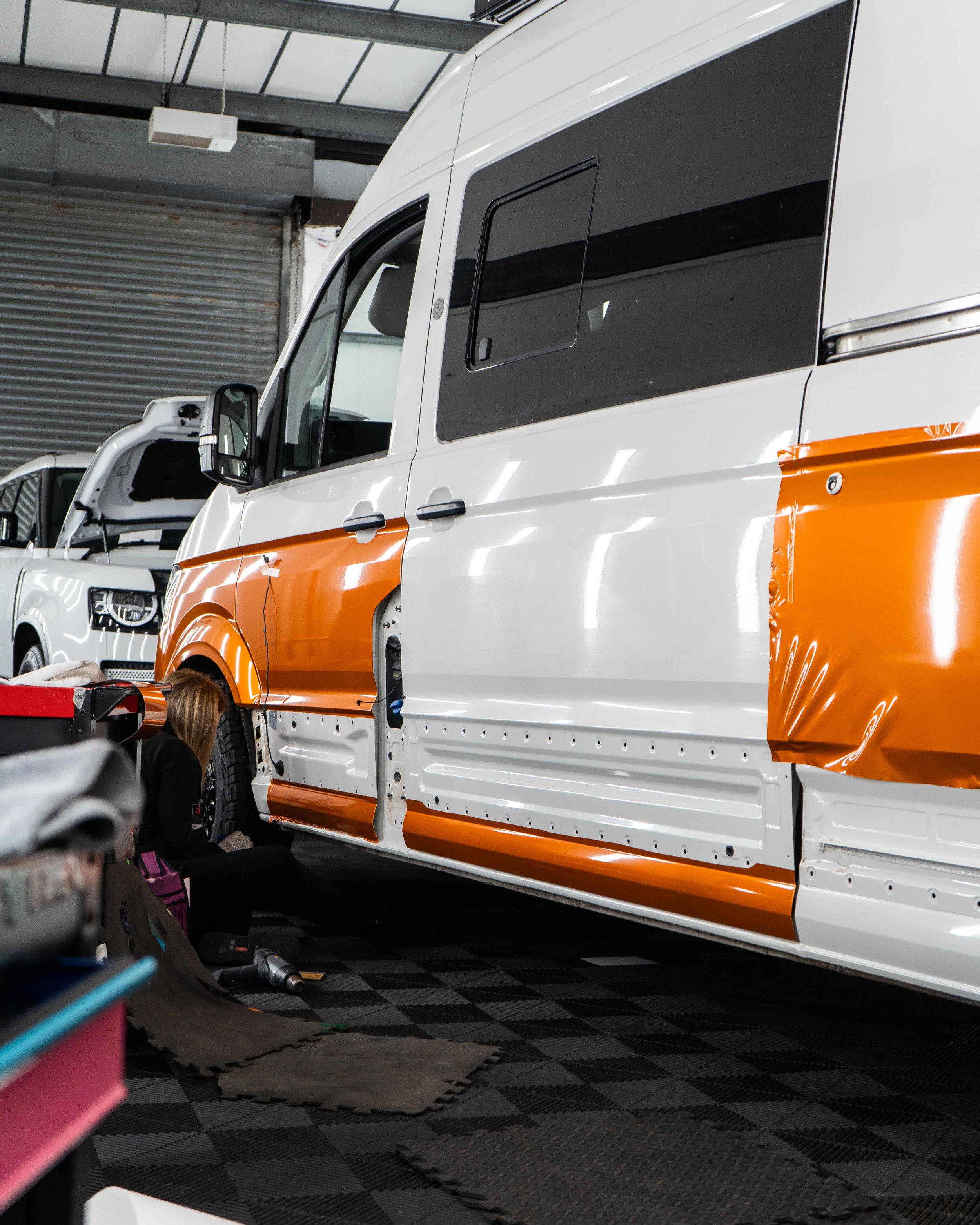 VW Crafter - Gloss Tangerine Dream - 5.jpg