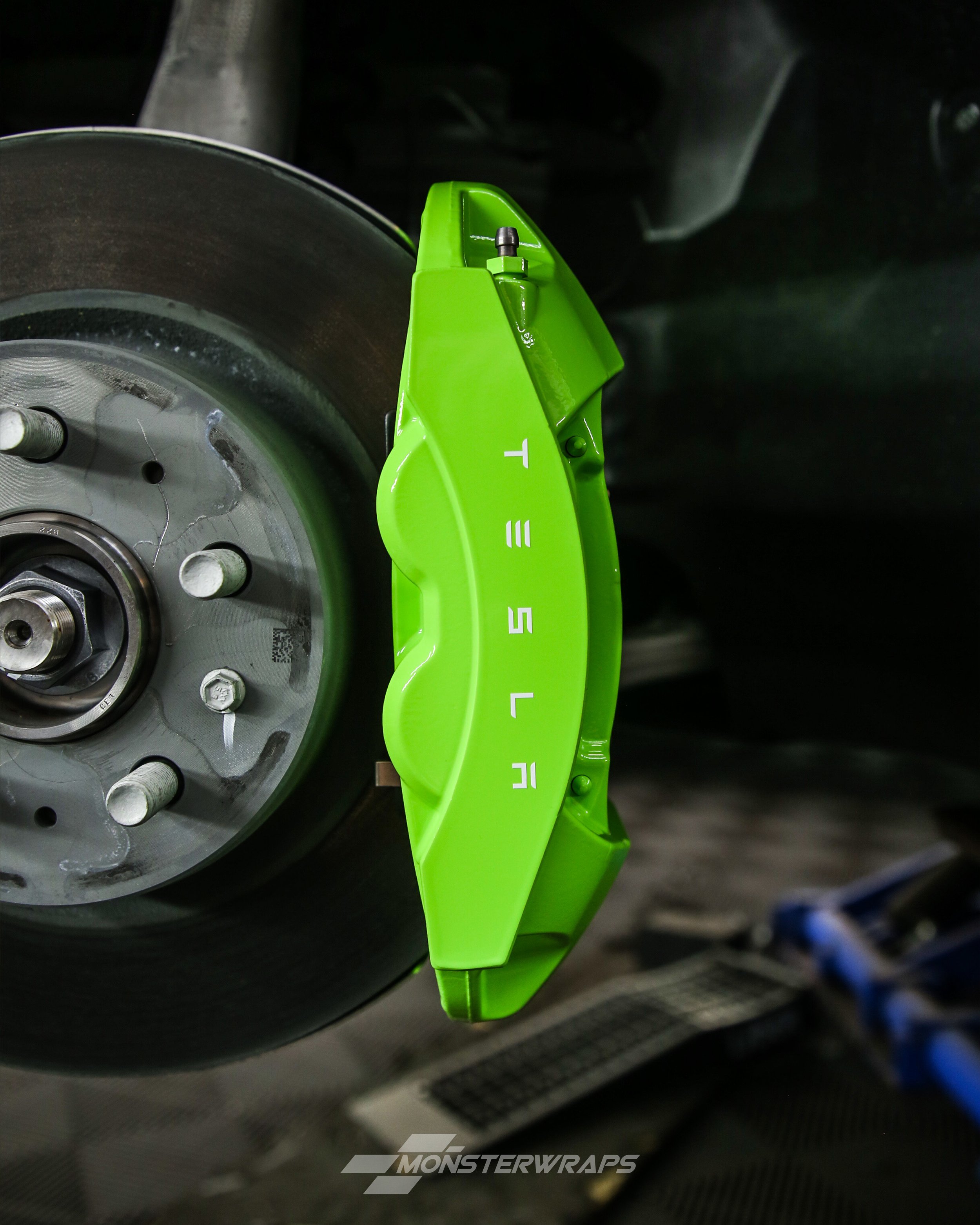 Professional brake caliper painting service Southampton Hampshire
